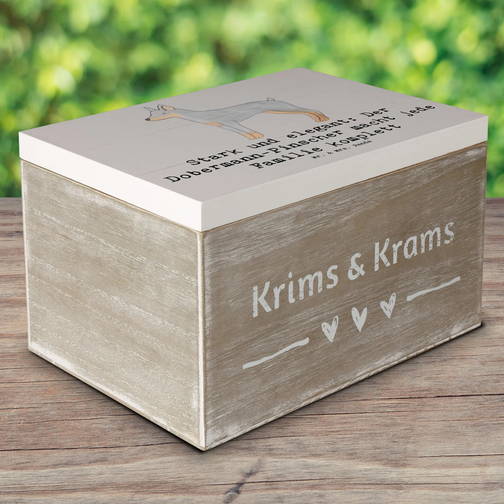 Wooden chest Stark und elegant: Der Dobermann-Pinscher macht jede Familie komplett Geschenkbox, Schatulle, Dekokiste, Schatzkiste, Holzkiste, Erinnerungskiste, Truhe, XXL, Erinnerungsbox, Kiste, Aufbewahrungsbox, Geschenkdose, Hund, Hunderasse, Rassehund, Hundebesitzer, Geschenk, Tierfreund, Schenken, Welpe