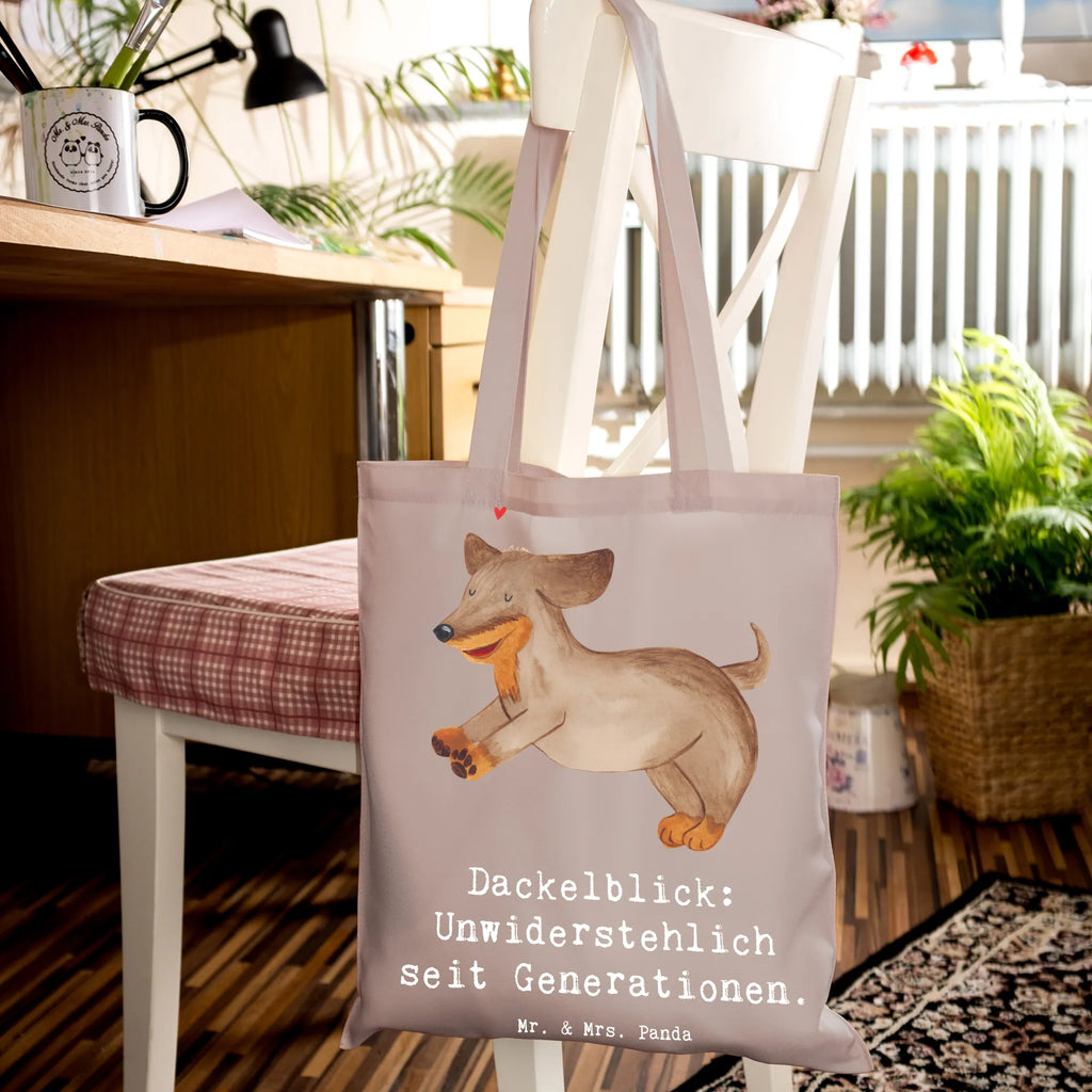 Tote bag Dackelblick: Unwiderstehlich seit Generationen. Einkaufstüte, Jutetasche, Einkaufstasche, Stoffbeutel, Schultertasche, Beuteltasche, Laptoptasche, Badetasche, Strandtasche, Beutel, Stofftasche, Shopper, Tragetasche, Jutebeutel, Tasche, Umhängetasche, Hund, Hunderasse, Rassehund, Hundebesitzer, Geschenk, Tierfreund, Schenken, Welpe