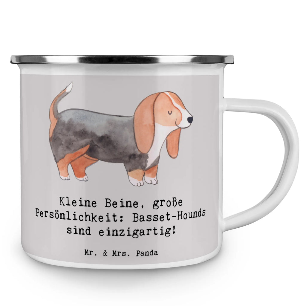 Enamel camping mug Kleine Beine, große Persönlichkeit: Basset-Hounds sind einzigartig! Camping Tassen, Metalltasse, Blechtassen, Camping Becher, Camping Tasse Emaille, Outdoor Tasse, Emaille Becher, Emaille Tassen, Camping Tasse Metall, Metalltasse für Camping, Tasse Camping, Campingbecher, Emaille Tasse Camping, Metall Tasse, Campingtassen, Outdoor Becher, Emaille Campingbecher, Kaffee Blechtasse, Camping Becher Edelstahl, Trinkbecher, Emaille Becher Camping, Camping Tassen Emaille, Emaille Trinkbecher, Campingtasse, Emaille Tasse, Tasse Emaille, Blechtasse Outdoor, Blechtasse, Emailletasse, Edelstahl Trinkbecher, Hund, Hunderasse, Rassehund, Hundebesitzer, Geschenk, Tierfreund, Schenken, Welpe