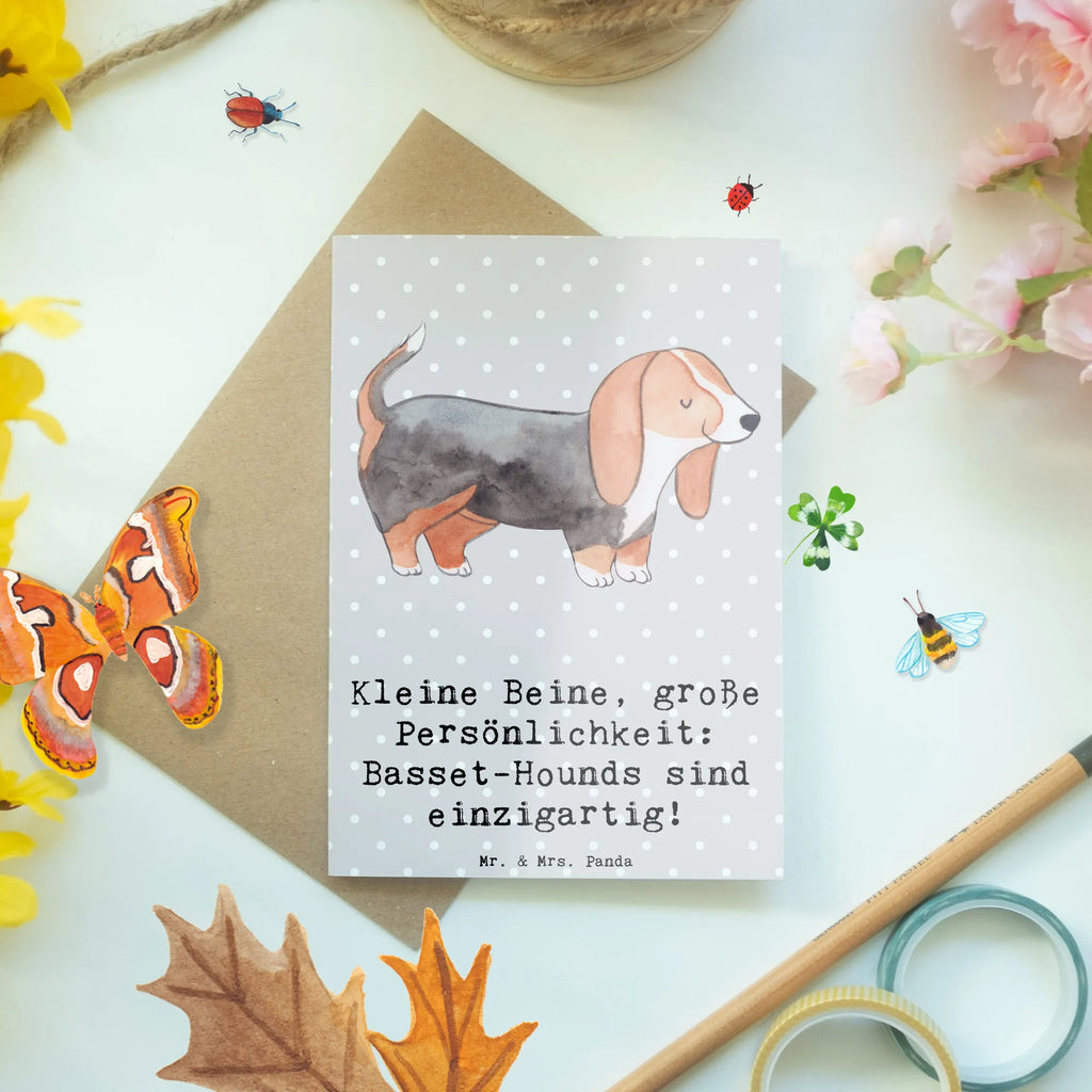 Greetings card Kleine Beine, große Persönlichkeit: Basset-Hounds sind einzigartig! Geburtstagskarte, Klappkarte, Glückwunschkarte, Einladungskarte, Karte, Ansichtskarten, Grußkarte, Hochzeitskarte, Hund, Hunderasse, Rassehund, Hundebesitzer, Geschenk, Tierfreund, Schenken, Welpe