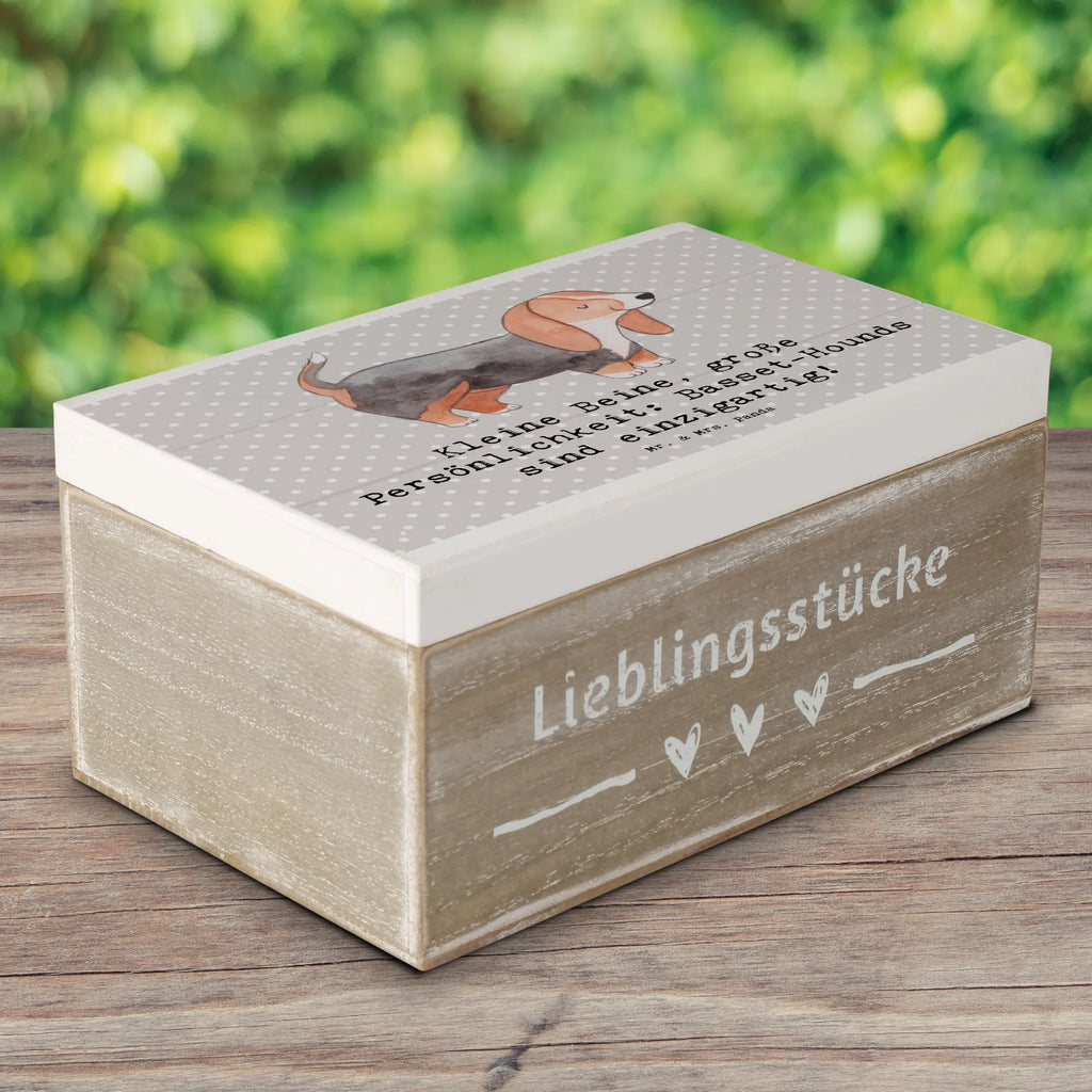 Wooden chest Kleine Beine, große Persönlichkeit: Basset-Hounds sind einzigartig! Schatulle, Kiste, Erinnerungskiste, Schatzkiste, Truhe, Dekokiste, Aufbewahrungsbox, Holzkiste, Geschenkbox, XXL, Erinnerungsbox, Geschenkdose, Hund, Hunderasse, Rassehund, Hundebesitzer, Geschenk, Tierfreund, Schenken, Welpe