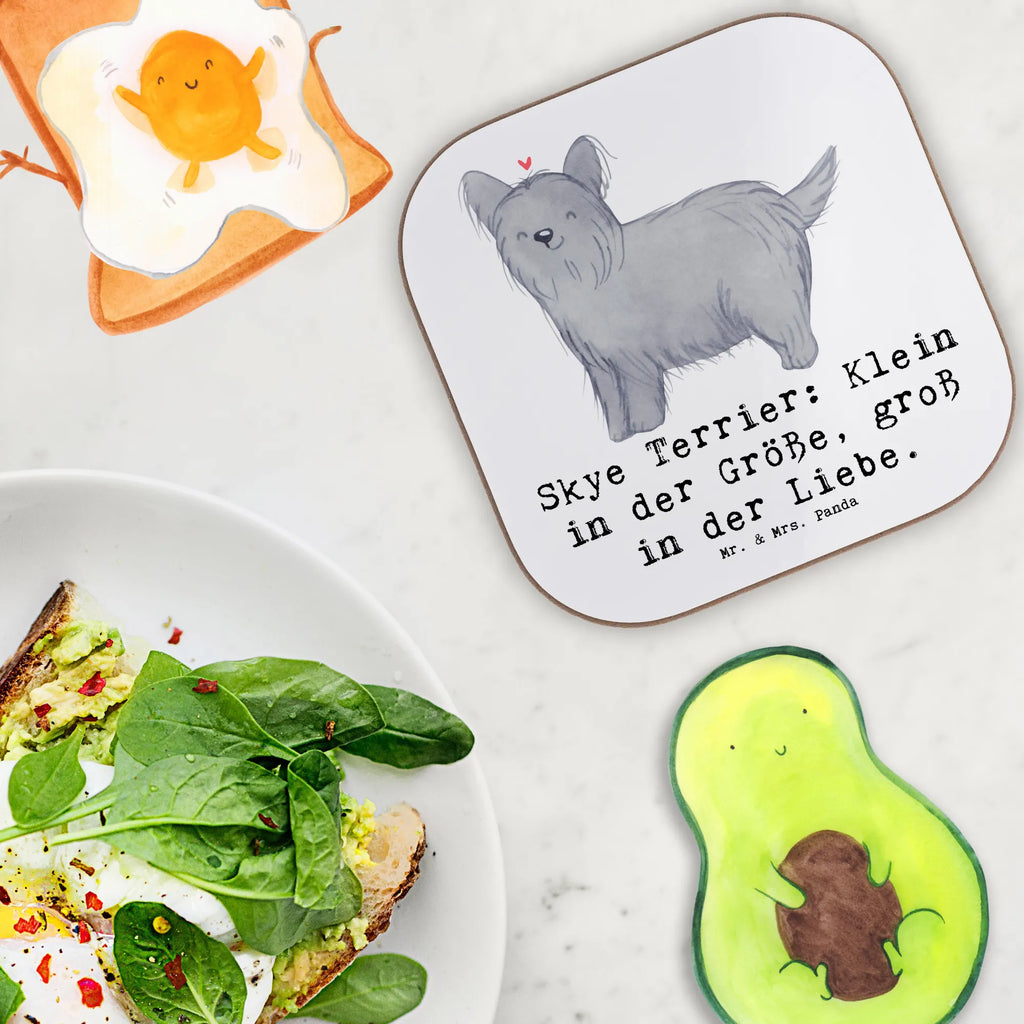 Square coaster Skye Terrier: Klein in der Größe, groß in der Liebe. Untersetzer, Tassen Untersetzer, Glasuntersetzer, Untersetzer Design, Korkuntersetzer, Untersetzer aus Holz, Untersetzer für Gläser, Untersetzer Holz, Untersetzer Gläser, Holzuntersetzer, Getränkeuntersetzer, Bierdeckel, Hund, Hunderasse, Rassehund, Hundebesitzer, Geschenk, Tierfreund, Schenken, Welpe