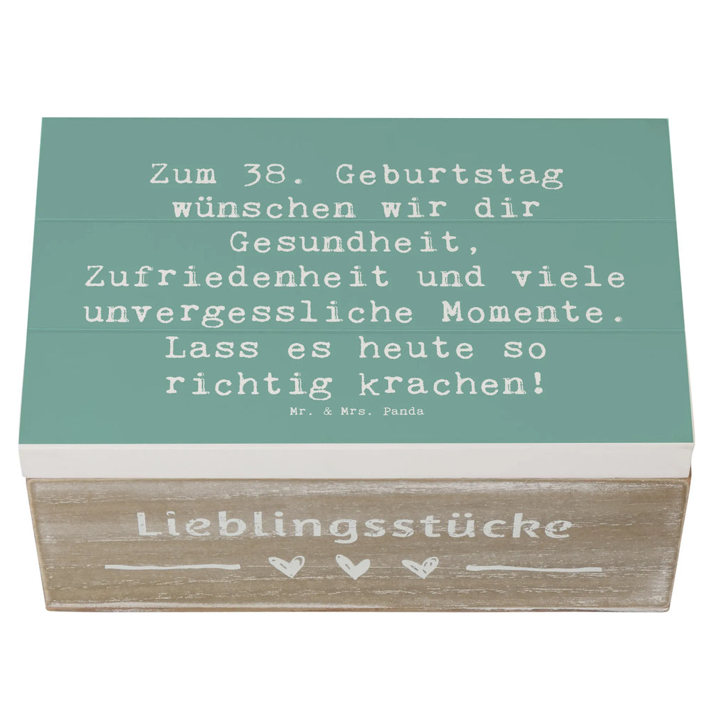 Wooden chest Saying Zum 38. Geburtstag wünschen wir dir Gesundheit, Zufriedenheit und viele unvergessliche Momente. Lass es heute so richtig krachen! Dekokiste, Erinnerungskiste, Holzkiste, Schatzkiste, Truhe, Geschenkbox, Erinnerungsbox, XXL, Geschenkdose, Aufbewahrungsbox, Schatulle, Kiste, Geburtstag, Geburtstagsgeschenk, Geschenk