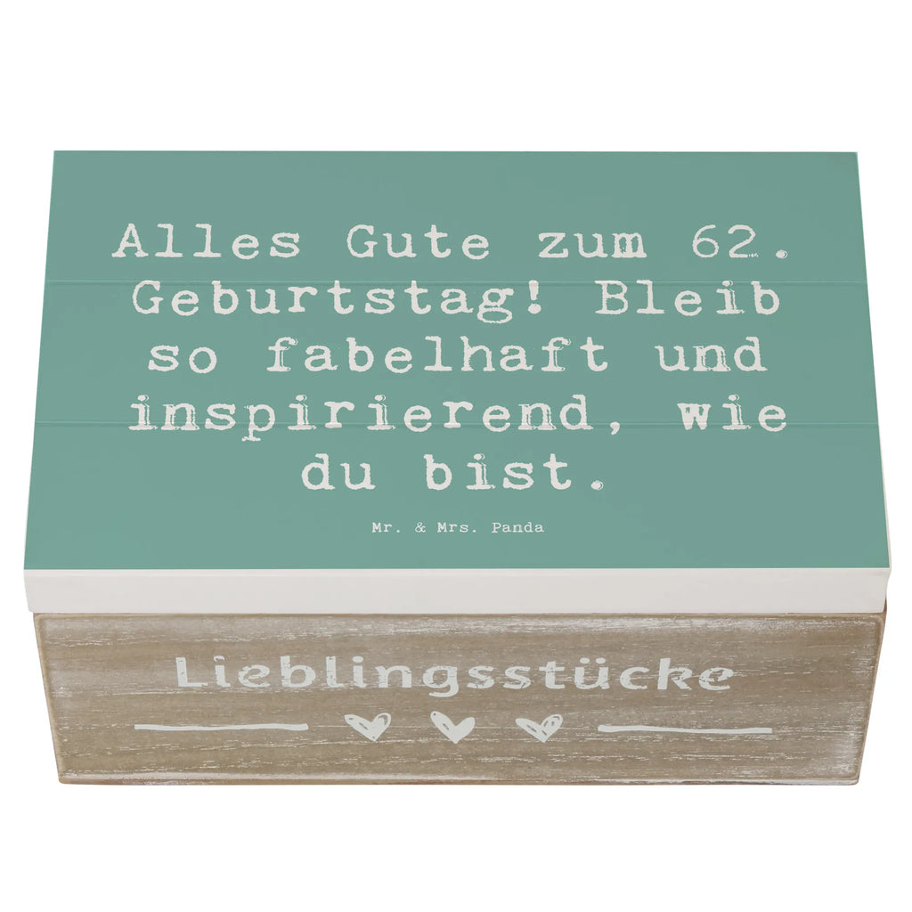 Wooden chest Saying Alles Gute zum 62. Geburtstag! Bleib so fabelhaft und inspirierend, wie du bist. Schatzkiste, Holzkiste, Geschenkbox, Aufbewahrungsbox, Truhe, Geschenkdose, Dekokiste, Kiste, Erinnerungsbox, Erinnerungskiste, XXL, Schatulle, Geburtstag, Geburtstagsgeschenk, Geschenk