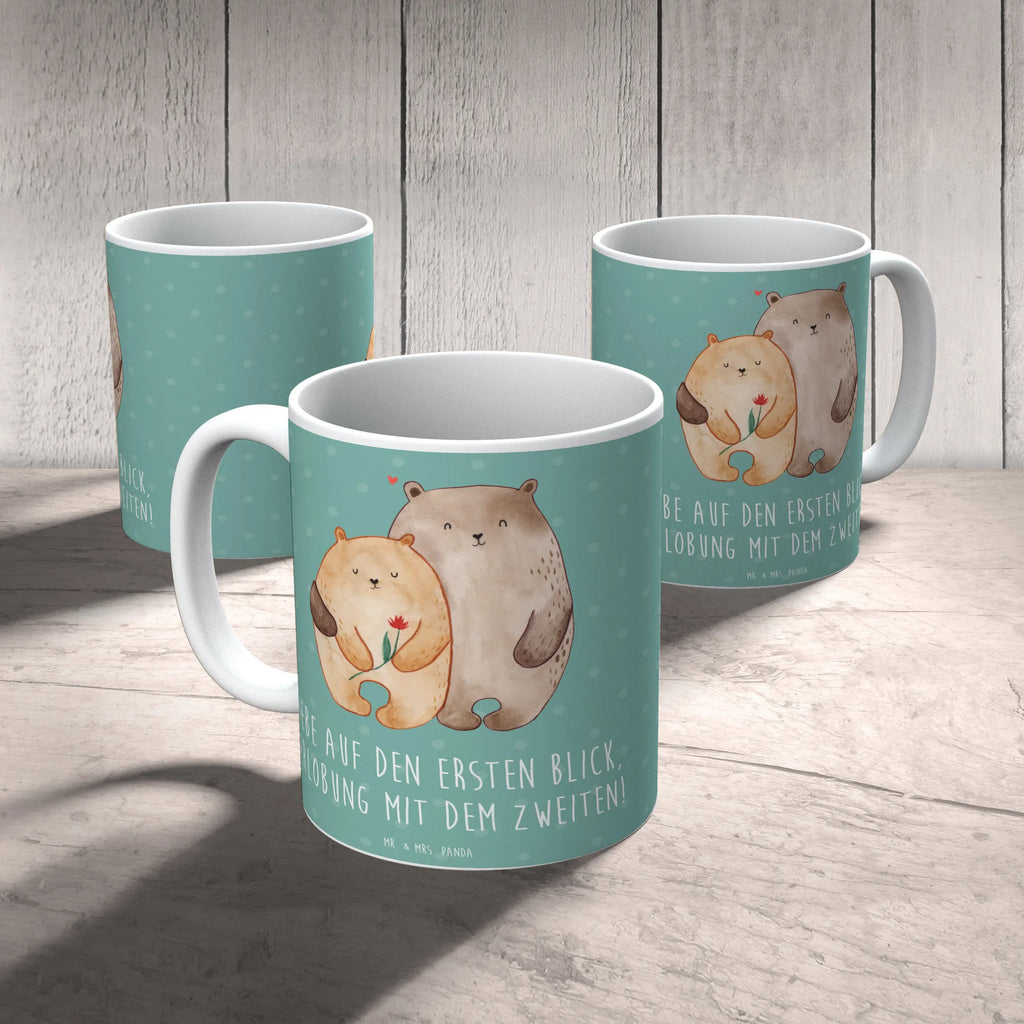 Mug Liebe auf den ersten Blick, Verlobung mit dem zweiten! Kaffeetasse, Porzellantasse, Bürotasse, Geschenktasse, Tasse mit Zitaten, Tasse, Teetasse, Keramiktasse, Tasse mit Motiven, Hochzeit, Hochzeitsgeschenk, Ehe, Hochzeitsfeier, Trauung, Trauungsgeschenk, Hochzeitskarte, Verlobungsfeier, Verlobungsgeschenk, Hochzeitsgeschenkideen, Hochzeitsgeschenke für Brautpaar