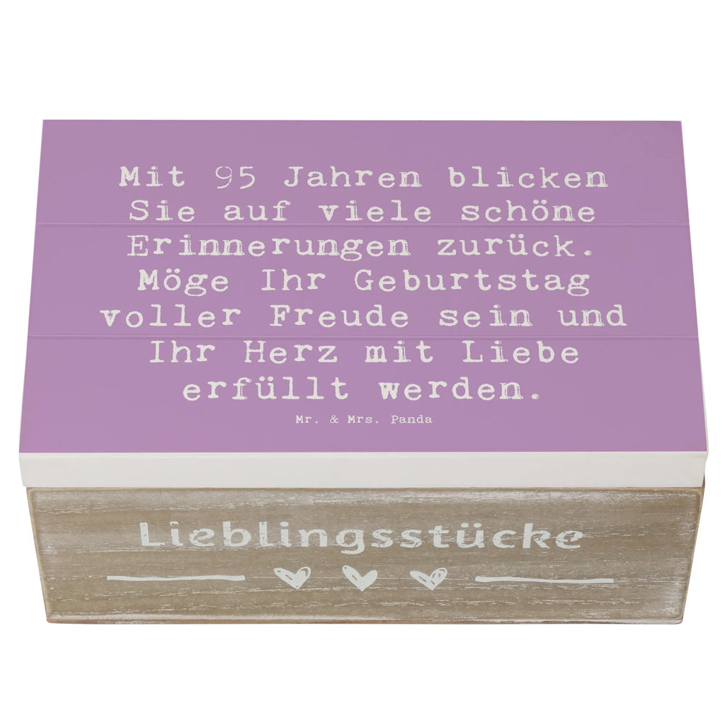 Wooden chest Saying Mit 95 Jahren blicken Sie auf viele schöne Erinnerungen zurück. Möge Ihr Geburtstag voller Freude sein und Ihr Herz mit Liebe erfüllt werden. Geschenkbox, Kiste, Erinnerungsbox, Geschenkdose, XXL, Truhe, Holzkiste, Aufbewahrungsbox, Erinnerungskiste, Schatzkiste, Schatulle, Dekokiste, Geburtstag, Geburtstagsgeschenk, Geschenk