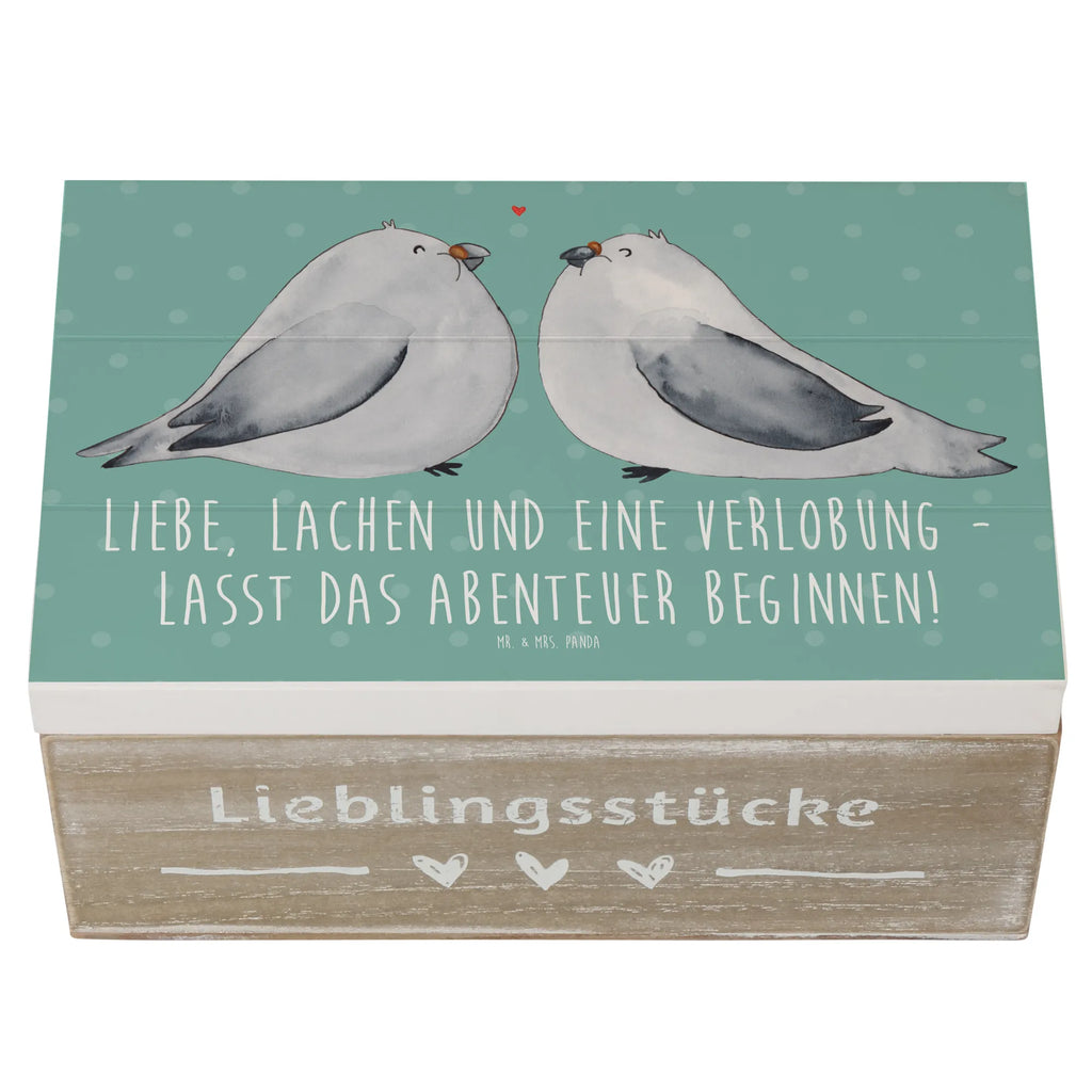 Holzkiste Verlobungsfeier Abenteuer Dekokiste, Truhe, Schatulle, Erinnerungsbox, XXL, Erinnerungskiste, Aufbewahrungsbox, Holzkiste, Schatzkiste, Geschenkbox, Kiste, Geschenkdose, Hochzeit, Hochzeitsgeschenk, Ehe, Hochzeitsfeier, Trauung, Trauungsgeschenk, Hochzeitskarte, Verlobungsfeier, Verlobungsgeschenk, Hochzeitsgeschenkideen, Hochzeitsgeschenke für Brautpaar