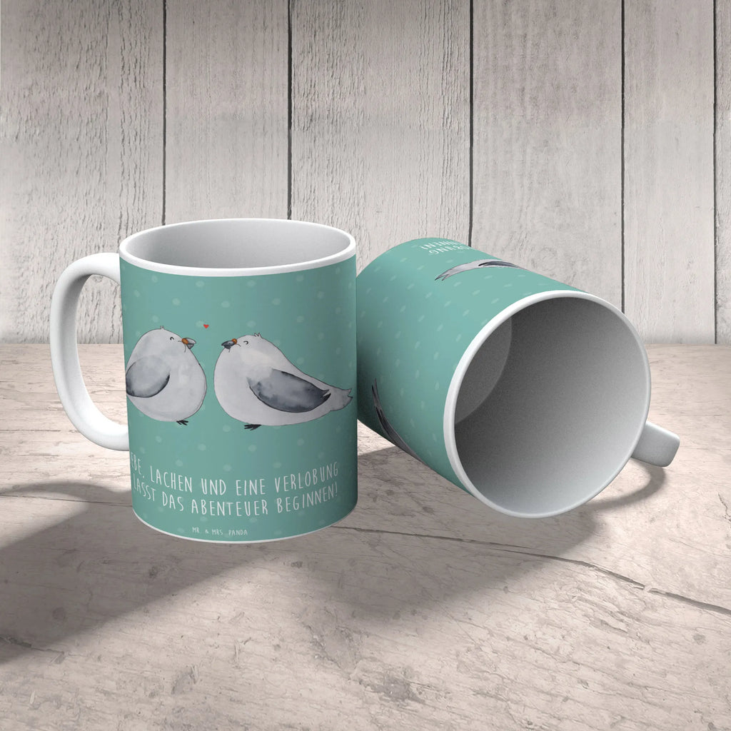Mug Liebe, Lachen und eine Verlobung - lasst das Abenteuer beginnen! Kaffeetasse, Teetasse, Tasse mit Zitaten, Porzellantasse, Geschenktasse, Tasse, Bürotasse, Tasse mit Motiven, Keramiktasse, Hochzeit, Hochzeitsgeschenk, Ehe, Hochzeitsfeier, Trauung, Trauungsgeschenk, Hochzeitskarte, Verlobungsfeier, Verlobungsgeschenk, Hochzeitsgeschenkideen, Hochzeitsgeschenke für Brautpaar