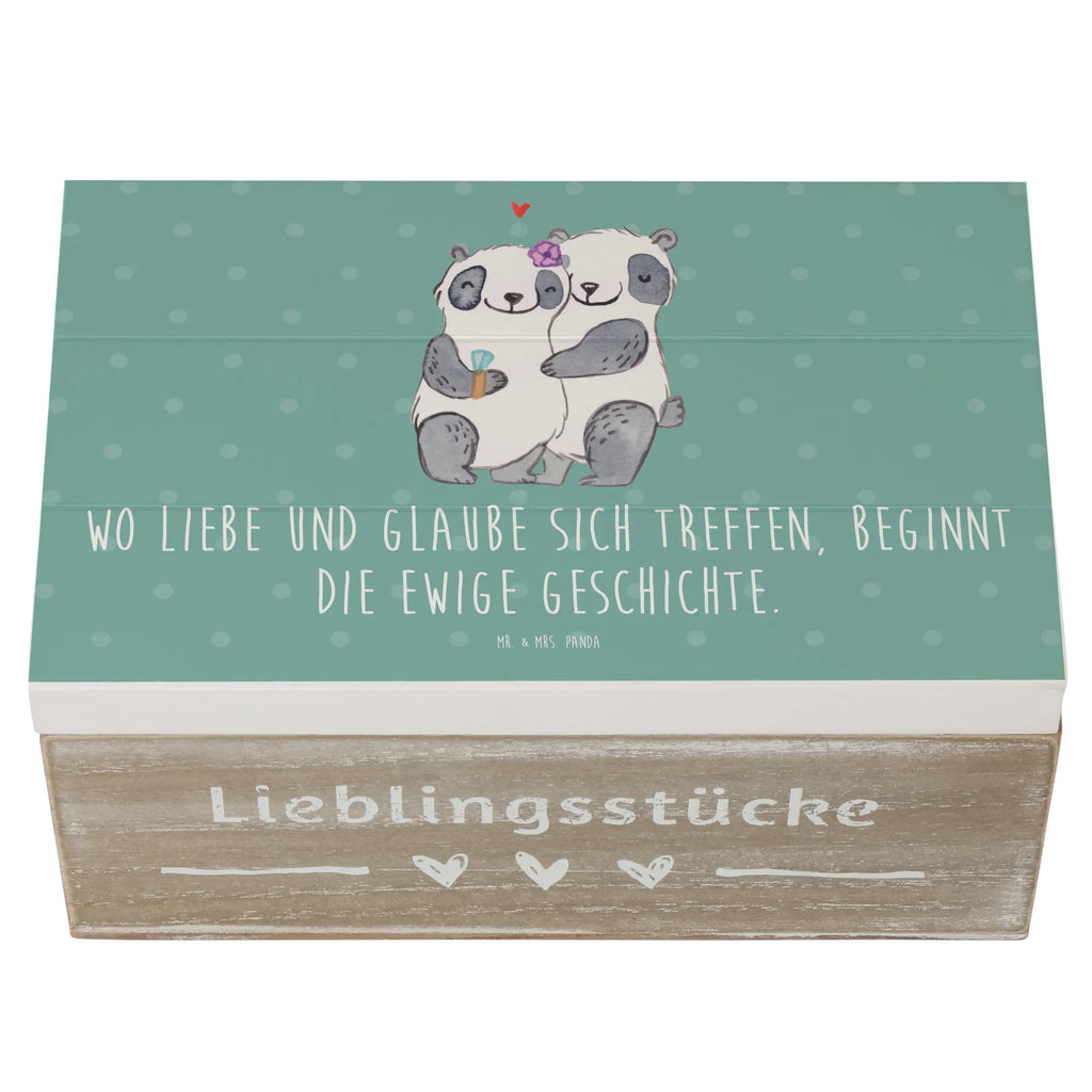 Wooden chest Wo Liebe und Glaube sich treffen, beginnt die ewige Geschichte. Truhe, Schatulle, Erinnerungsbox, Dekokiste, Geschenkdose, Erinnerungskiste, XXL, Kiste, Aufbewahrungsbox, Holzkiste, Schatzkiste, Geschenkbox, Hochzeit, Hochzeitsgeschenk, Ehe, Hochzeitsfeier, Trauung, Trauungsgeschenk, Hochzeitskarte, Verlobungsfeier, Verlobungsgeschenk, Hochzeitsgeschenkideen, Hochzeitsgeschenke für Brautpaar