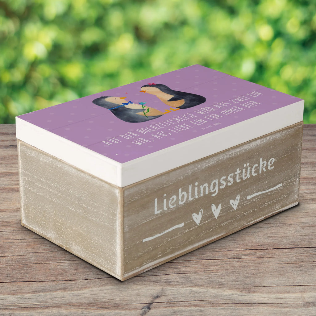 Holzkiste Hochzeitsreise Ewige Liebe Aufbewahrungsbox aus Holz, Aufbewahrungsbox Holz, Holzbox mit Deckel, Aufbewahrungskiste, Schatulle, holzschatulle, kiste holz, aufbewahrungsboxen, Holzboxen, Holzkisten, truhe holz, aufbewahrungskisten, holzkästchen, Aufbewahrungsbox, Holzbox, Box aus Holz, Holz Aufbewahrungsbox, Holztruhe, holzschachtel, holztruhen, aufbewahrungskiste mit deckel, Holzkiste, aufbewahrungstruhe, Holzkiste mit Deckel, box holz, Hochzeitsgeschenk, Hochzeitsgeschenke für Brautpaar, Hochzeitsgeschenkideen, Verlobungsgeschenk, Verlobungsfeier, Trauungsgeschenk, Hochzeit, Trauung, Hochzeitsfeier, Ehe, Hochzeitskarte