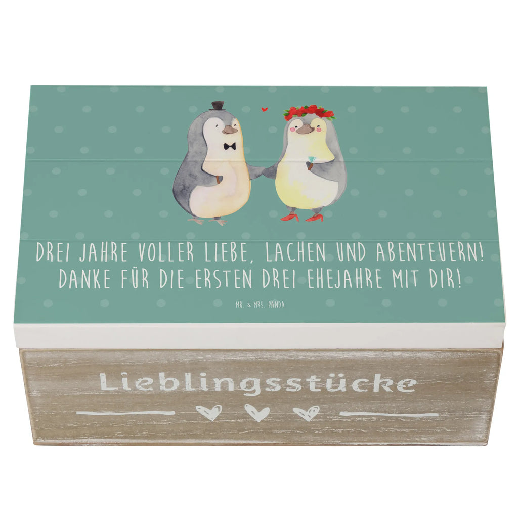 Wooden chest Drei Jahre voller Liebe, Lachen und Abenteuern! Danke für die ersten drei Ehejahre mit dir! XXL, Schatulle, Geschenkdose, Dekokiste, Aufbewahrungsbox, Schatzkiste, Erinnerungsbox, Erinnerungskiste, Geschenkbox, Kiste, Truhe, Holzkiste, Hochzeit, Hochzeitsgeschenk, Ehe, Hochzeitsfeier, Trauung, Trauungsgeschenk, Hochzeitskarte, Verlobungsfeier, Verlobungsgeschenk, Hochzeitsgeschenkideen, Hochzeitsgeschenke für Brautpaar