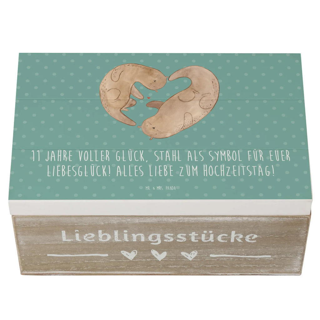 Wooden chest 11 Jahre voller Glück, Stahl als Symbol für euer Liebesglück! Alles Liebe zum Hochzeitstag! Schatulle, Erinnerungsbox, Kiste, Geschenkdose, Dekokiste, Geschenkbox, Schatzkiste, Aufbewahrungsbox, Erinnerungskiste, Truhe, Holzkiste, XXL, Hochzeit, Hochzeitsgeschenk, Ehe, Hochzeitsfeier, Trauung, Trauungsgeschenk, Hochzeitskarte, Verlobungsfeier, Verlobungsgeschenk, Hochzeitsgeschenkideen, Hochzeitsgeschenke für Brautpaar