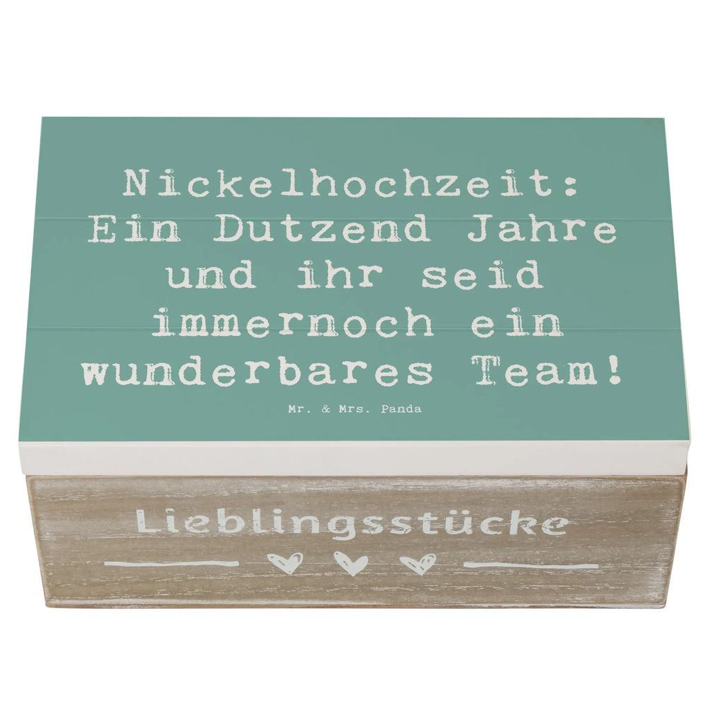 Holzkiste Spruch 12. Hochzeitstag Nickelhochzeit Holzbox mit Deckel, kiste holz, aufbewahrungstruhe, Holztruhe, Holzboxen, holztruhen, Holz Aufbewahrungsbox, Aufbewahrungskiste, holzkästchen, aufbewahrungsboxen, Aufbewahrungsbox Holz, aufbewahrungskiste mit deckel, holzschachtel, holzschatulle, Holzkiste, Holzbox, box holz, Aufbewahrungsbox, Schatulle, Aufbewahrungsbox aus Holz, aufbewahrungskisten, Box aus Holz, Holzkiste mit Deckel, Holzkisten, truhe holz, Hochzeitsgeschenke für Brautpaar, Hochzeitsgeschenkideen, Verlobungsgeschenk, Verlobungsfeier, Trauungsgeschenk, Trauung, Hochzeitsfeier, Ehe, Hochzeitsgeschenk, Hochzeit, Hochzeitskarte