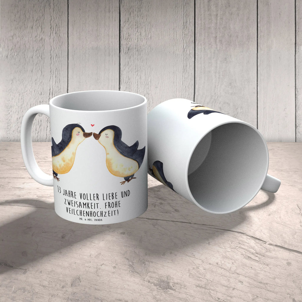 Tasse 13. Hochzeitstag Veilchenhochzeit Porzellantasse, Geschenktasse, Tasse, Kaffeetasse, Tasse mit Zitaten, Bürotasse, Keramiktasse, Teetasse, Tasse mit Motiven, Hochzeit, Hochzeitsgeschenk, Ehe, Hochzeitsfeier, Trauung, Trauungsgeschenk, Hochzeitskarte, Verlobungsfeier, Verlobungsgeschenk, Hochzeitsgeschenkideen, Hochzeitsgeschenke für Brautpaar