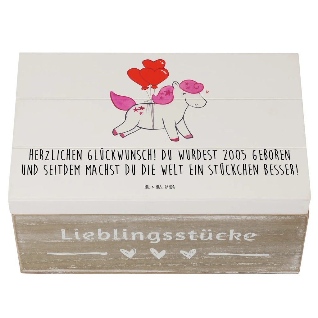Wooden chest Herzlichen Glückwunsch! Du wurdest 2005 geboren und seitdem machst du die Welt ein Stückchen besser! Truhe, Aufbewahrungsbox, Erinnerungsbox, Schatzkiste, XXL, Kiste, Geschenkbox, Dekokiste, Geschenkdose, Erinnerungskiste, Schatulle, Holzkiste, Geburtstag, Geburtstagsgeschenk, Geschenk