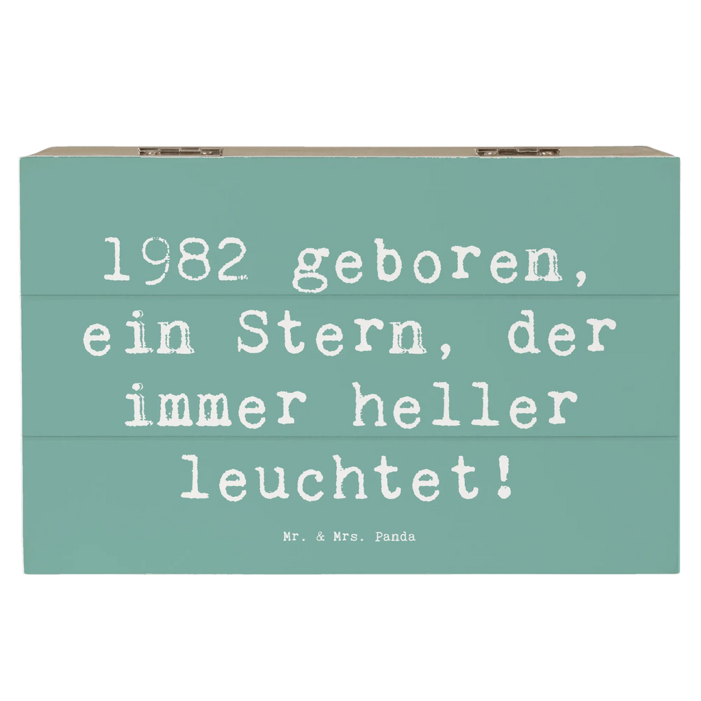 Wooden chest Saying 1982 geboren, ein Stern, der immer heller leuchtet! Dekokiste, Erinnerungskiste, Schatzkiste, XXL, Truhe, Schatulle, Holzkiste, Kiste, Geschenkdose, Geschenkbox, Erinnerungsbox, Aufbewahrungsbox, Geburtstag, Geburtstagsgeschenk, Geschenk