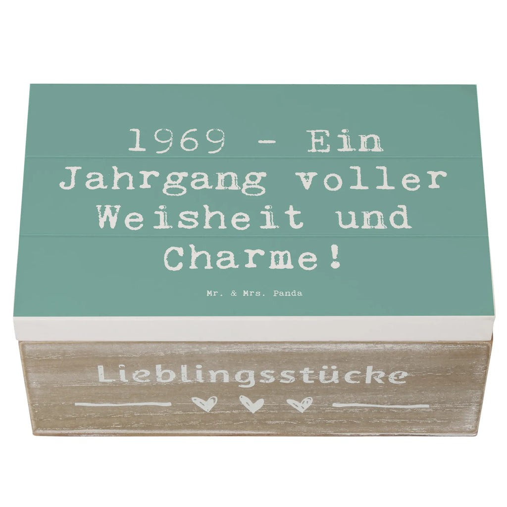Holzkiste Spruch 1969 Geburtstag aufbewahrungsbox aus holz, Geschenkbox, holz aufbewahrungsbox, aufbewahrungsbox holz, erinnerungsbox hochzeit, Dekokiste, Truhe, dekorative holzkiste, Erinnerungsbox, erinnerungsbox baby, Kiste, Schatzkiste, Holzkiste, Schatulle, holzkiste mit deckel, holztruhe, holzkisten, Aufbewahrungsbox, aufbewahrungskiste, Erinnerungskiste, holzbox, schmuckkästchen, holzbox mit deckel, holzboxen, deko box, box aus holz, ordnungsbox, Geschenk, Geburtstag, Geburtstagsgeschenk