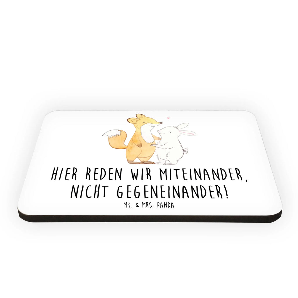 Magnet Hier reden wir miteinander, nicht gegeneinander! Dekomagnet, Motivmagnete, Whiteboard Magnet, Notiz Magnet, Kühlschrankmagnet, Pinnwandmagnet, Souvenir Magnet, Kühlschrank Dekoration, sprüche, zitate, spruch kollektion, inspiration, motivation, lebensweisheiten, geschenkideen, wanddeko, wohnaccessoires, sprüche sammlung, schöne sprüche, glück, liebe, freude, lächeln, alltag verschönern, nachhaltige geschenke, dekoration, kreativ, einzigartig, shopify, mr and mrs panda