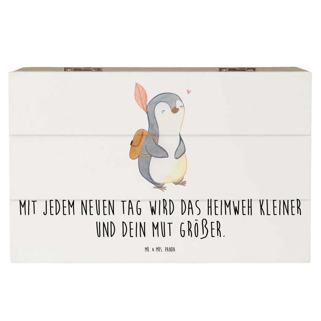 Holzkiste Heimweh überwinden Mut Aufbewahrungsbox, box holz, Holzbox mit Deckel, Box, Schatzkiste, Box aus Holz, schmuckbox, Holzkiste, holzschachtel, Geschenkbox, holzkästchen, truhe mit deckel, Aufbewahrungsbox aus Holz, Aufbewahrungsbox Holz, kiste holz, schmuckkiste, Holztruhe, holzschatulle, fotokiste, Holzkiste mit Deckel, Holz Aufbewahrungsbox, Aufbewahrungskiste, Truhe, fotobox, truhe holz, Schatulle, schatztruhe, Kiste mit Deckel, geschenkkiste, geschenkbox holz, Erinnerungsbox, aufbewahrungskiste mit deckel, geschenkbox mit deckel, Kiste, Erinnerungskiste, schatzkiste holz, schmucktruhe, Aufbewahrungstruhe, erinnerungsbox holz, Holzbox, Lächeln, freude, wohnaccessoires, sprüche, shopify, motivation, Einzigartig, inspiration, zitate, Dekoration, sprüche sammlung, nachhaltige geschenke, geschenkideen, Kreativ, mr and mrs panda, alltag verschönern, glück, wanddeko, lebensweisheiten, liebe, spruch kollektion, schöne sprüche
