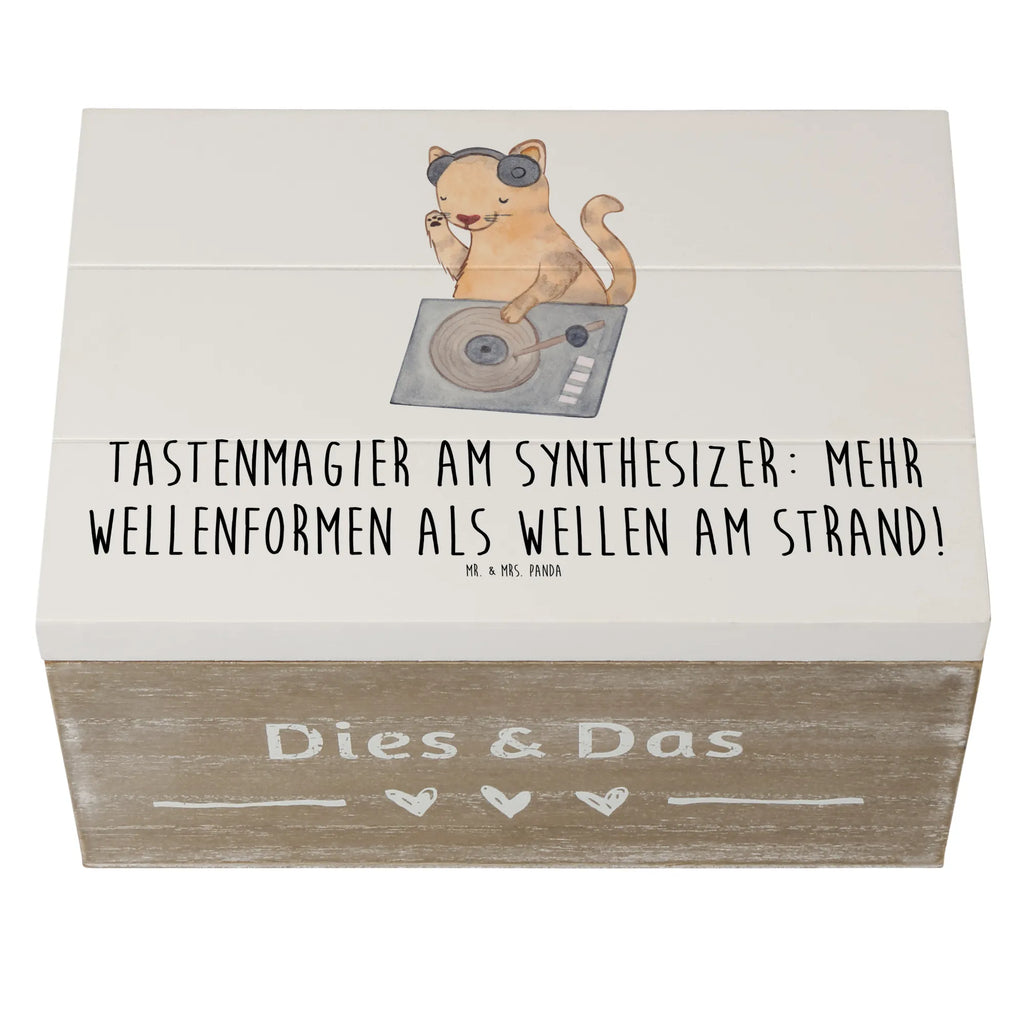 Wooden chest Tastenmagier am Synthesizer: Mehr Wellenformen als Wellen am Strand! Geschenkbox, Schatulle, Aufbewahrungsbox, Geschenkdose, Erinnerungsbox, Erinnerungskiste, Kiste, Dekokiste, Holzkiste, Truhe, XXL, Schatzkiste, Instrumente, Geschenke Musiker, Musikliebhaber