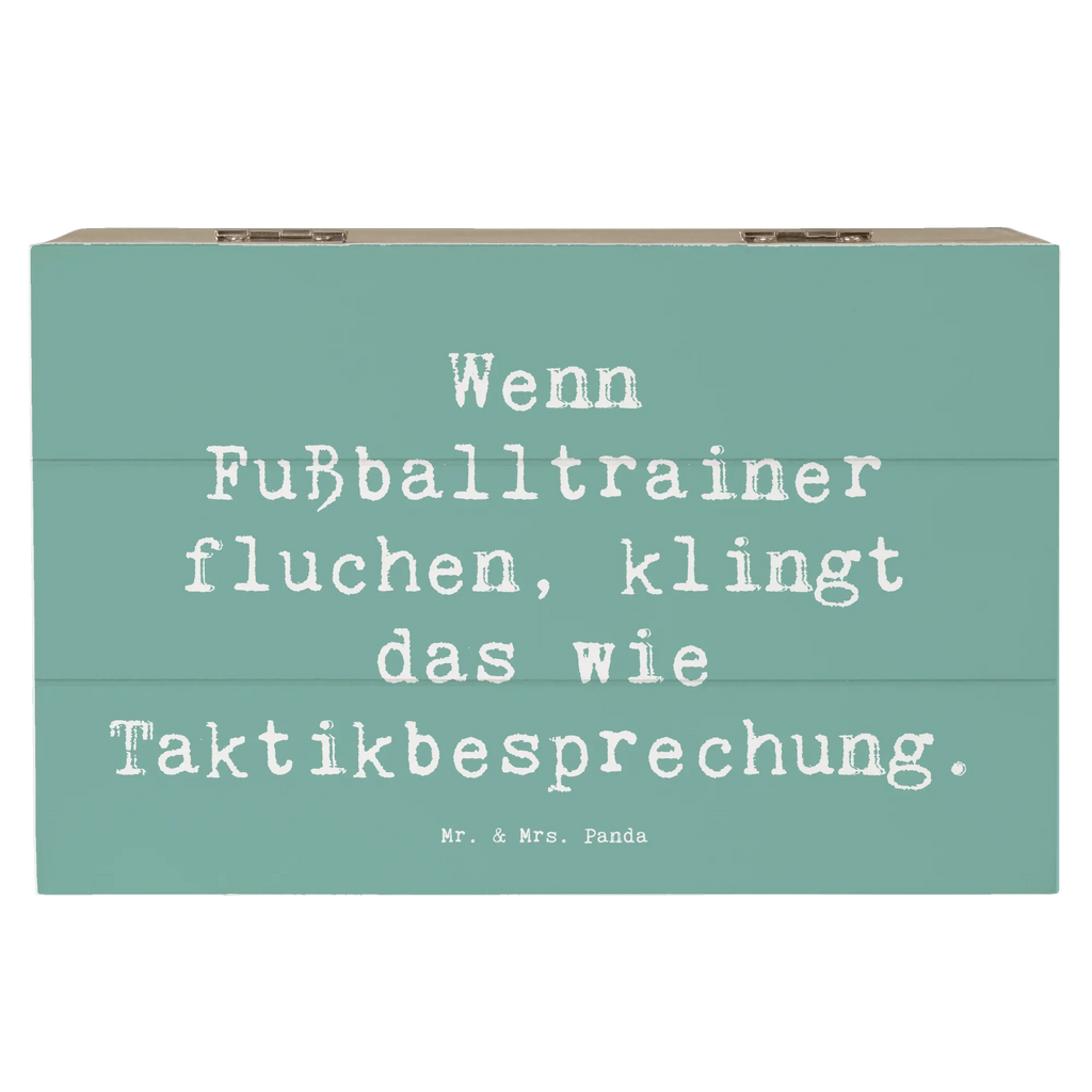 Wooden chest Saying Wenn Fußballtrainer fluchen, klingt das wie Taktikbesprechung. Erinnerungskiste, XXL, Geschenkbox, Geschenkdose, Kiste, Dekokiste, Erinnerungsbox, Truhe, Holzkiste, Schatulle, Schatzkiste, Aufbewahrungsbox, Beruf, Ausbildung, Jubiläum, Abschied, Rente, Kollege, Kollegin, Geschenk, Schenken, Arbeitskollege, Mitarbeiter, Firma, Danke, Dankeschön