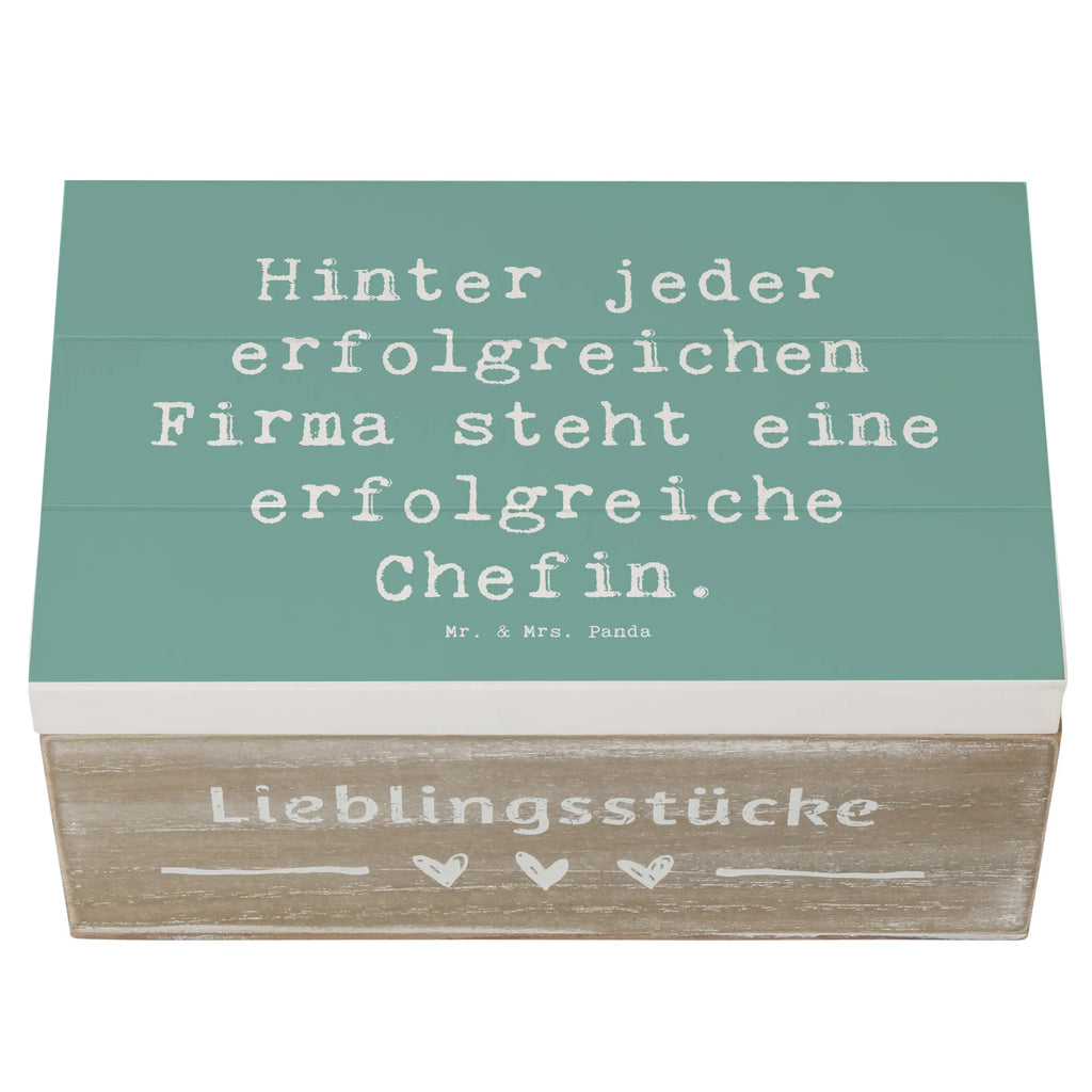 Holzkiste Spruch Hinter jeder erfolgreichen Firma steht eine erfolgreiche Chefin. Dekokiste, Holzkiste, Schatulle, Erinnerungsbox, XXL, Kiste, Geschenkbox, Truhe, Schatzkiste, Erinnerungskiste, Aufbewahrungsbox, Geschenkdose, Beruf, Ausbildung, Jubiläum, Abschied, Rente, Kollege, Kollegin, Geschenk, Schenken, Arbeitskollege, Mitarbeiter, Firma, Danke, Dankeschön