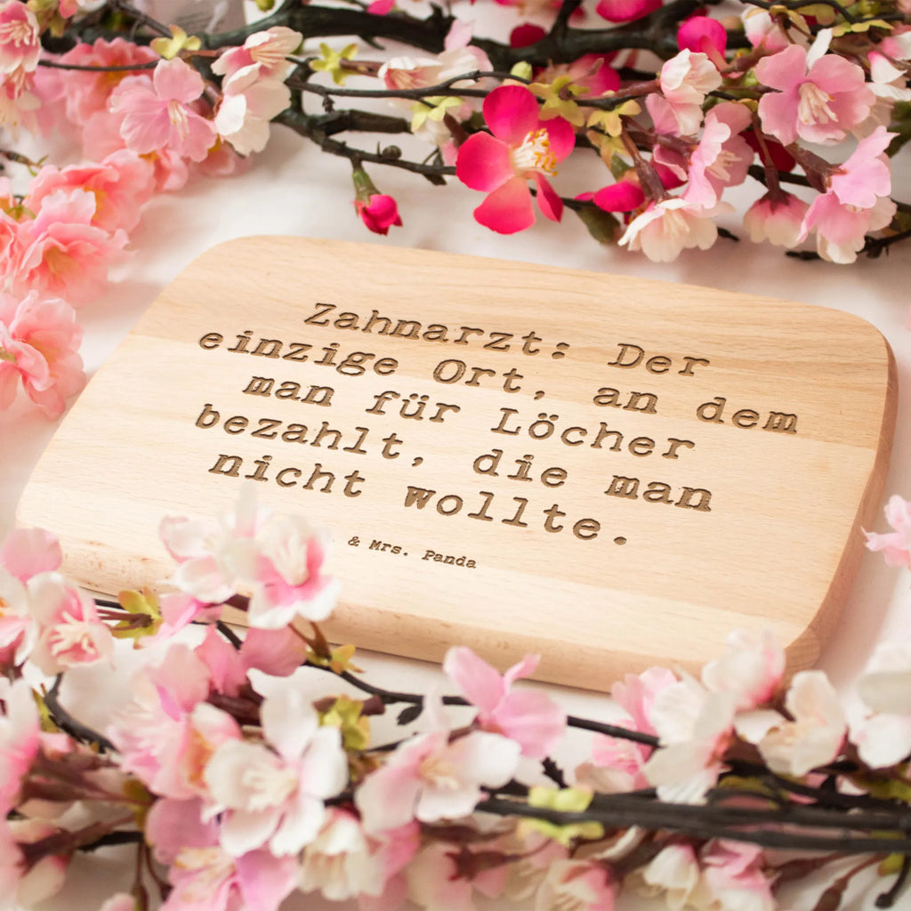 Śniadaniowa deska Przysłowie Zahnarzt: Der einzige Ort, an dem man für Löcher bezahlt, die man nicht wollte. Zawód, Wykształcenie, Jubileusz, Pożegnanie, Emerytura, Kolega, Koleżanka, Prezent, Dawać, Pracownik, Współpracownik, Firma, Dziękuję, Dziękuję bardzo