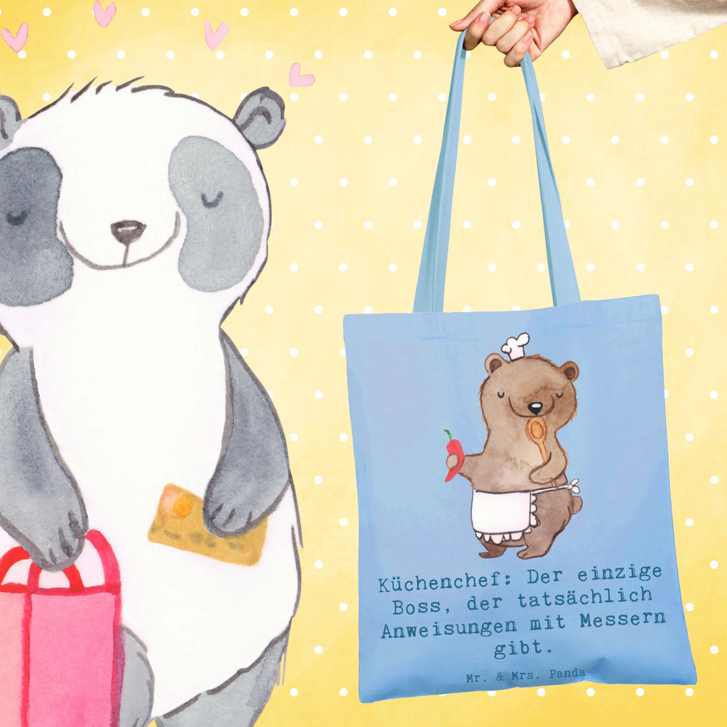 Tragetasche Küchenchef: Der einzige Boss, der tatsächlich Anweisungen mit Messern gibt. Stoffbeutel, Jutetasche, Schultertasche, Beutel, Jutebeutel, Beuteltasche, Badetasche, Einkaufstasche, Stofftasche, Shopper, Strandtasche, Laptoptasche, Umhängetasche, Tasche, Einkaufstüte, Tragetasche, Beruf, Ausbildung, Jubiläum, Abschied, Rente, Kollege, Kollegin, Geschenk, Schenken, Arbeitskollege, Mitarbeiter, Firma, Danke, Dankeschön