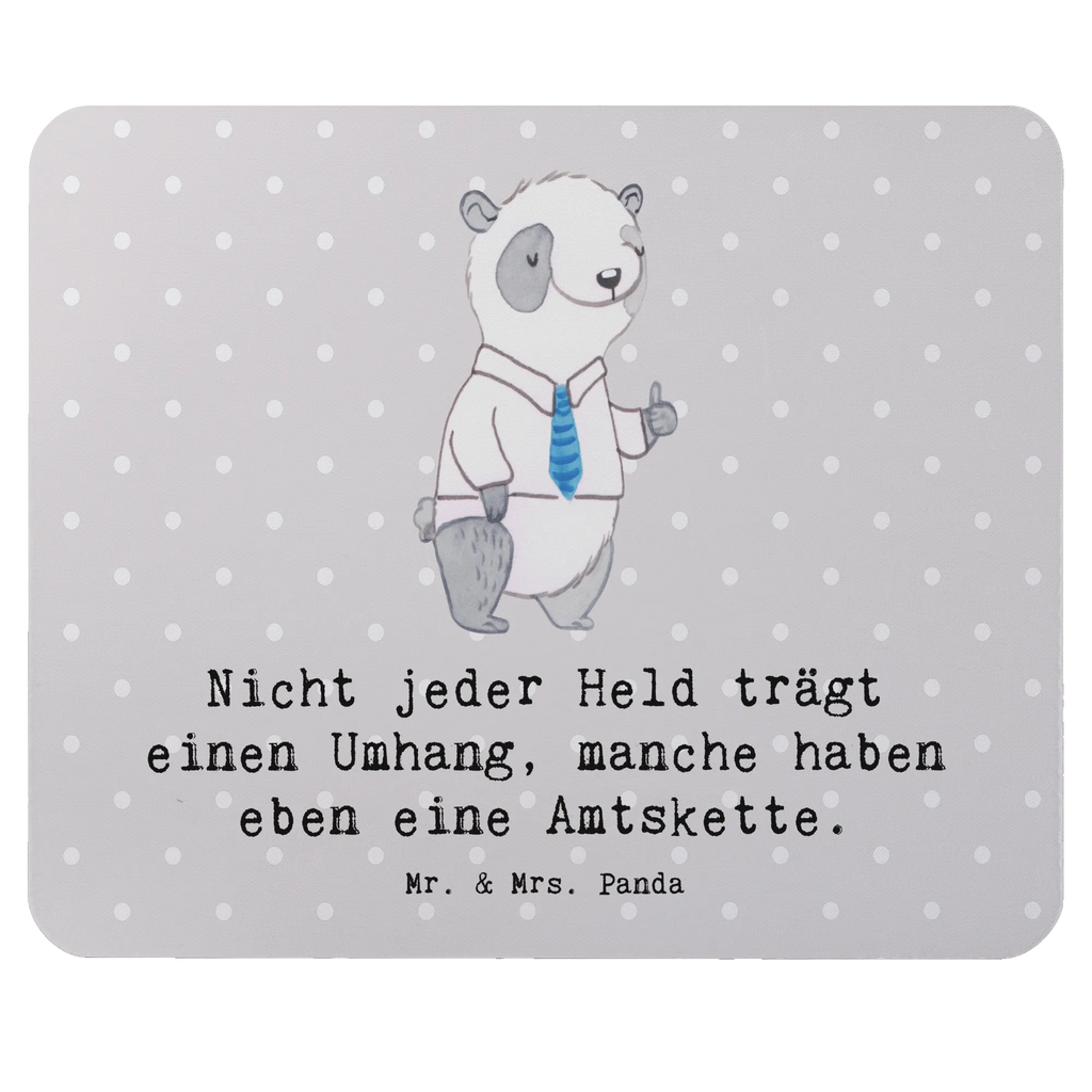 Mouse mat Nicht jeder Held trägt einen Umhang, manche haben eben eine Amtskette. Büroausstattung, Mauspad, PC Zubehör, Mousepad, Einzigartiges Mauspad, Designer Mauspad, Mausunterlage, Arbeitszimmer, Computer zubehör, Mauspad Büro, Beruf, Ausbildung, Jubiläum, Abschied, Rente, Kollege, Kollegin, Geschenk, Schenken, Arbeitskollege, Mitarbeiter, Firma, Danke, Dankeschön