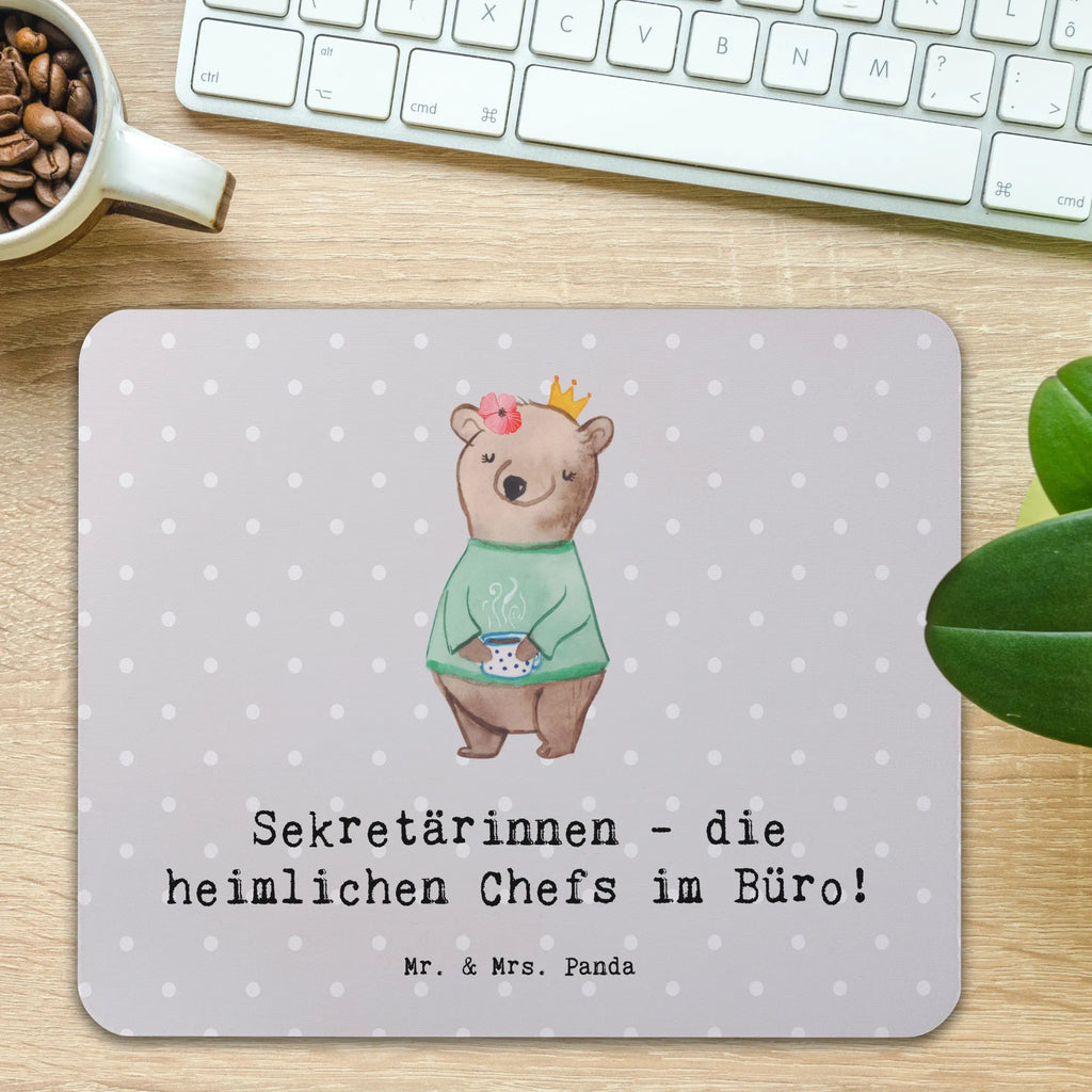 Mouse mat Sekretärinnen - die heimlichen Chefs im Büro! Computer zubehör, PC Zubehör, Mausunterlage, Einzigartiges Mauspad, Designer Mauspad, Mousepad, Büroausstattung, Arbeitszimmer, Mauspad, Mauspad Büro, Beruf, Ausbildung, Jubiläum, Abschied, Rente, Kollege, Kollegin, Geschenk, Schenken, Arbeitskollege, Mitarbeiter, Firma, Danke, Dankeschön