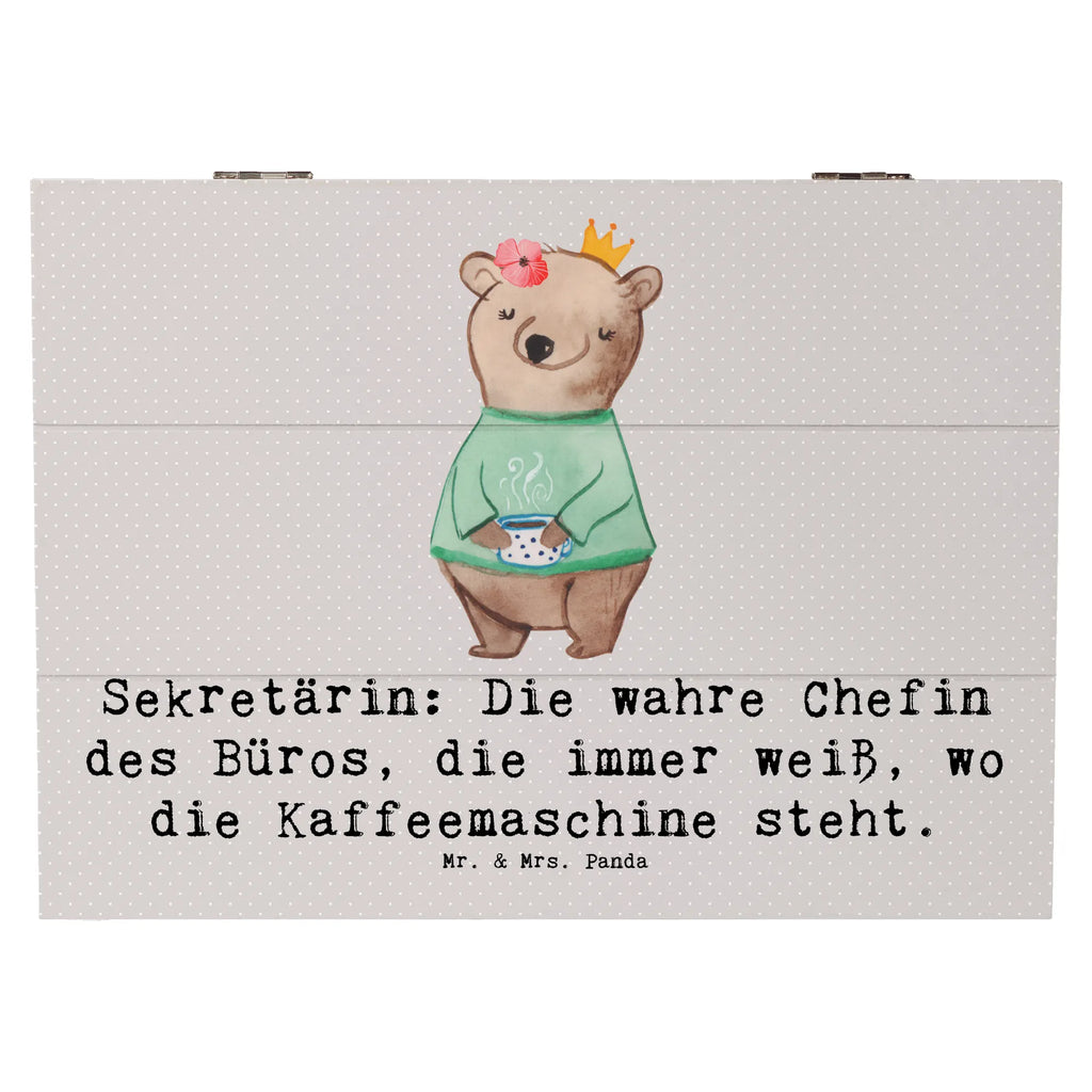 Holzkiste Sekretärin: Die wahre Chefin des Büros, die immer weiß, wo die Kaffeemaschine steht. aufbewahrungstruhe, Holzbox mit Deckel, aufbewahrungskisten, holztruhen, Holzkiste mit Deckel, Aufbewahrungsbox, holzschatulle, truhe holz, holzkästchen, kiste holz, box holz, Holz Aufbewahrungsbox, Aufbewahrungsbox Holz, Holztruhe, Holzbox, holzschachtel, aufbewahrungskiste mit deckel, Aufbewahrungskiste, Holzkiste, aufbewahrungsboxen, Schatulle, Holzboxen, Holzkisten, Aufbewahrungsbox aus Holz, Box aus Holz, Kollegin, Kollege, Rente, Abschied, Ausbildung, Beruf, Danke, Dankeschön, Jubiläum, Schenken, Geschenk, Firma, Mitarbeiter, Arbeitskollege
