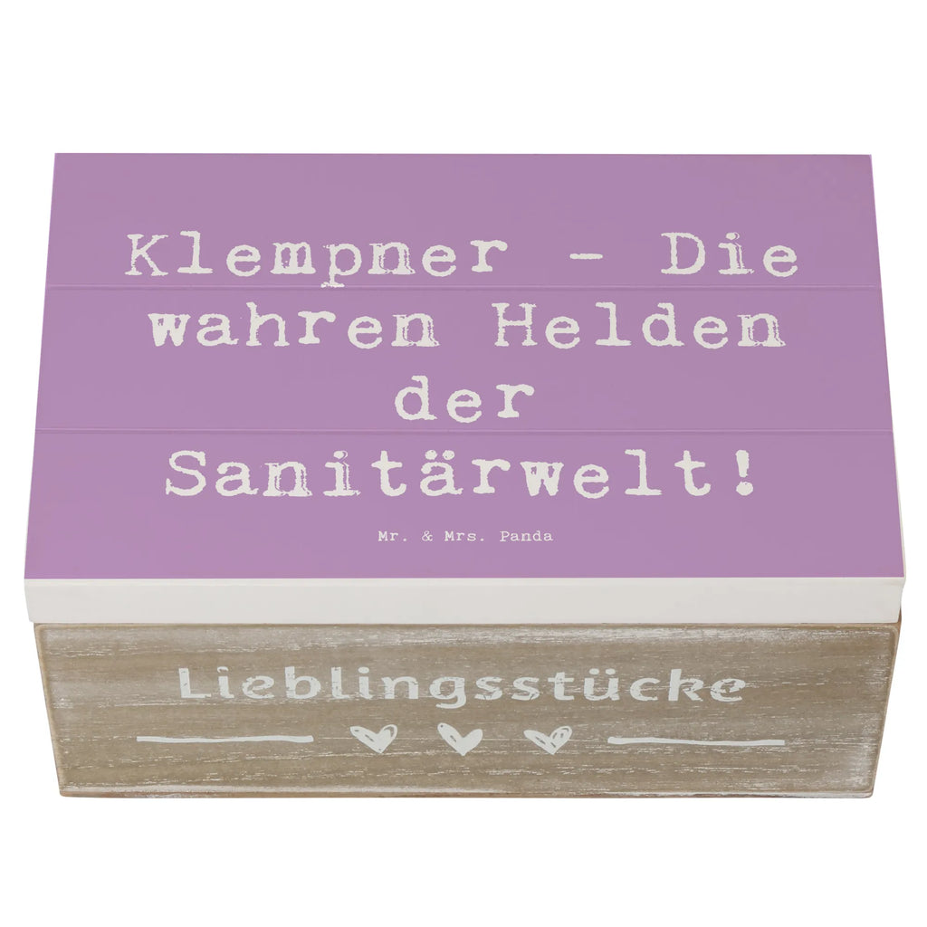 Holzkiste Spruch Klempner Helden Schatulle, Schatzkiste, Erinnerungsbox, XXL, Holzkiste, Geschenkbox, Erinnerungskiste, Truhe, Geschenkdose, Aufbewahrungsbox, Kiste, Dekokiste, Beruf, Ausbildung, Jubiläum, Abschied, Rente, Kollege, Kollegin, Geschenk, Schenken, Arbeitskollege, Mitarbeiter, Firma, Danke, Dankeschön
