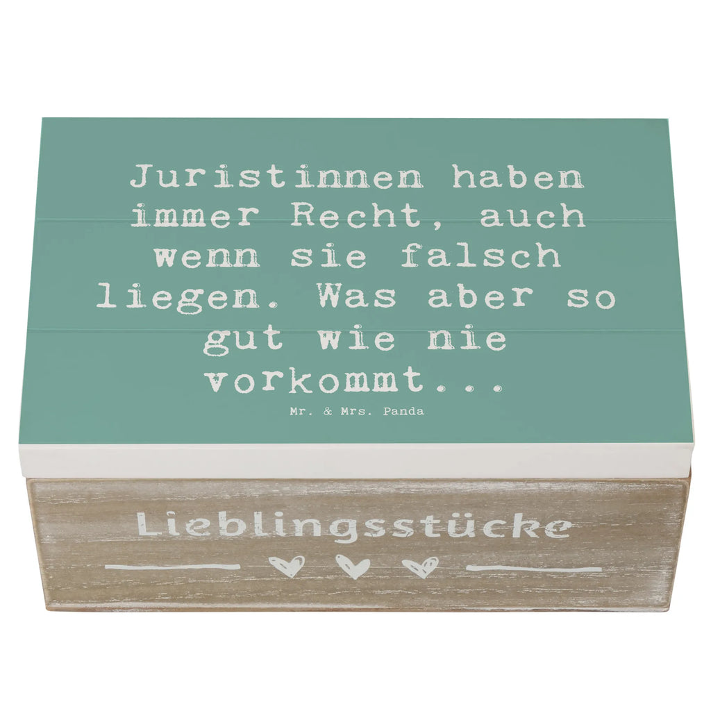 Wooden chest Saying Juristinnen haben immer Recht, auch wenn sie falsch liegen. Was aber so gut wie nie vorkommt... Truhe, Schatulle, Erinnerungsbox, Geschenkdose, Kiste, Holzkiste, Aufbewahrungsbox, XXL, Erinnerungskiste, Dekokiste, Schatzkiste, Geschenkbox, Beruf, Ausbildung, Jubiläum, Abschied, Rente, Kollege, Kollegin, Geschenk, Schenken, Arbeitskollege, Mitarbeiter, Firma, Danke, Dankeschön