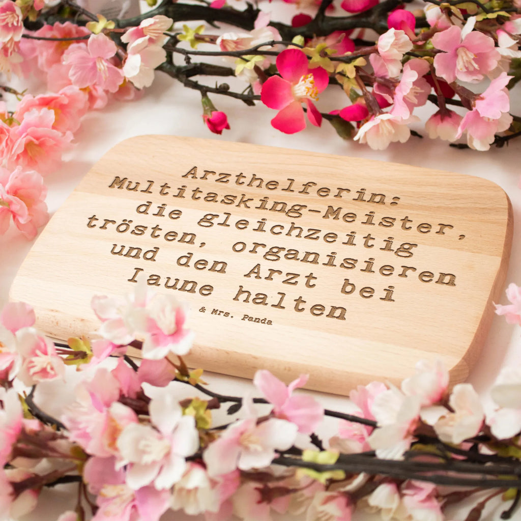 Serving board Saying Arzthelferin: Multitasking-Meister, die gleichzeitig trösten, organisieren und den Arzt bei Laune halten breakfast board, cutting board, Board, gift, gift idea, best, farewell gift, passing exam, anniversary, retirement, promotion, job start, sayings, funny, profession