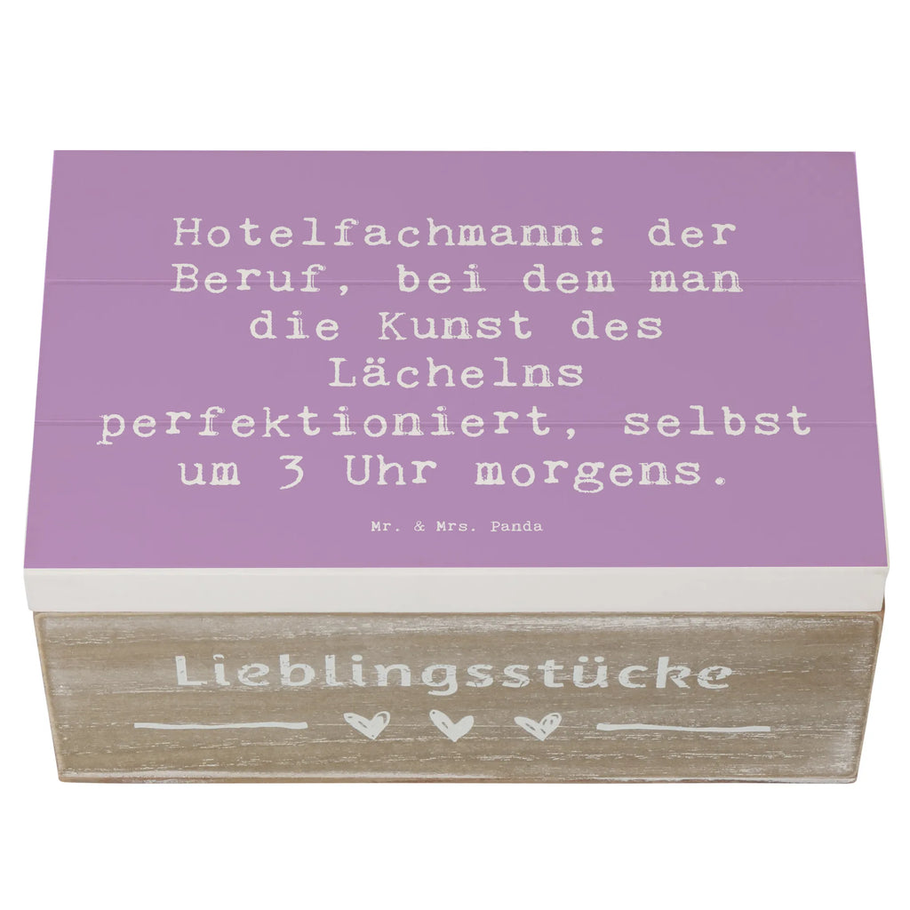 Holzkiste Spruch Hotelfachmann: der Beruf, bei dem man die Kunst des Lächelns perfektioniert, selbst um 3 Uhr morgens. Erinnerungsbox, Schatzkiste, Kiste, Geschenkdose, Truhe, XXL, Erinnerungskiste, Aufbewahrungsbox, Holzkiste, Dekokiste, Geschenkbox, Schatulle, Beruf, Ausbildung, Jubiläum, Abschied, Rente, Kollege, Kollegin, Geschenk, Schenken, Arbeitskollege, Mitarbeiter, Firma, Danke, Dankeschön
