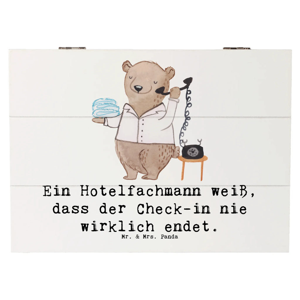 Holzkiste Ein Hotelfachmann weiß, dass der Check-in nie wirklich endet. Dekokiste, Erinnerungsbox, Erinnerungskiste, Geschenkdose, Aufbewahrungsbox, Truhe, Schatulle, XXL, Geschenkbox, Kiste, Holzkiste, Schatzkiste, Beruf, Ausbildung, Jubiläum, Abschied, Rente, Kollege, Kollegin, Geschenk, Schenken, Arbeitskollege, Mitarbeiter, Firma, Danke, Dankeschön
