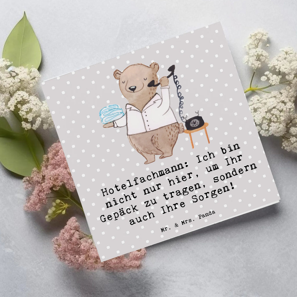 Deluxe Card Hotelfachmann: Ich bin nicht nur hier, um Ihr Gepäck zu tragen, sondern auch Ihre Sorgen! Geburtstagskarte, Glückwunschkarte, Karte, Grußkarte, Klappkarte, Hochwertige Grußkarte, Hochwertige Klappkarte, Einladungskarte, Hochzeitskarte, Beruf, Ausbildung, Jubiläum, Abschied, Rente, Kollege, Kollegin, Geschenk, Schenken, Arbeitskollege, Mitarbeiter, Firma, Danke, Dankeschön