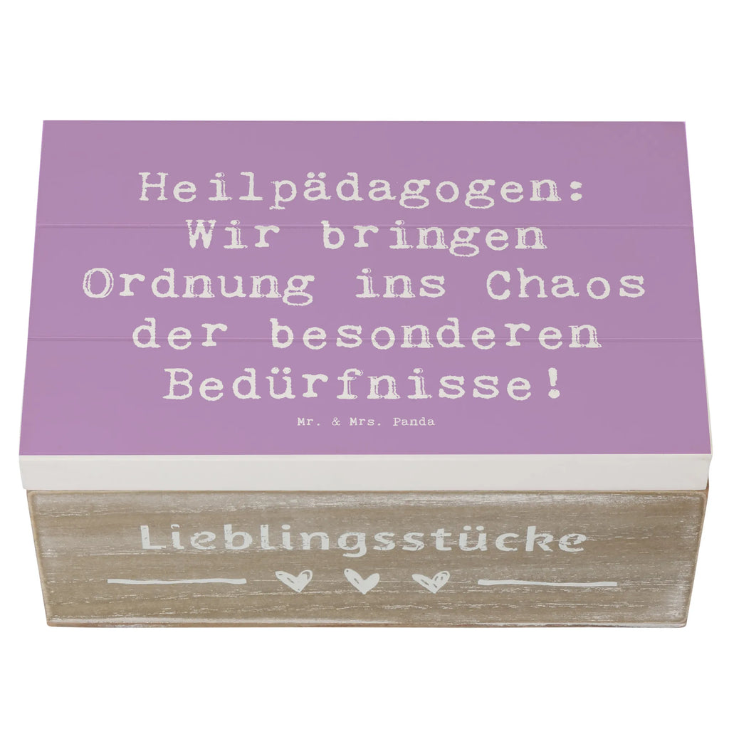 Holzkiste Spruch Heilpädagogin Chaosordnung Holzkiste, Erinnerungsbox, XXL, Geschenkdose, Schatulle, Aufbewahrungsbox, Erinnerungskiste, Geschenkbox, Dekokiste, Truhe, Kiste, Schatzkiste, Beruf, Ausbildung, Jubiläum, Abschied, Rente, Kollege, Kollegin, Geschenk, Schenken, Arbeitskollege, Mitarbeiter, Firma, Danke, Dankeschön