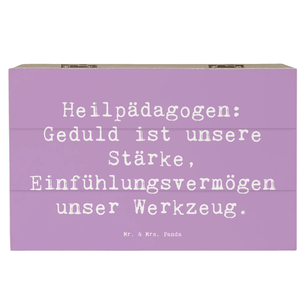 Wooden chest Saying Heilpädagogen: Geduld ist unsere Stärke, Einfühlungsvermögen unser Werkzeug. XXL, Geschenkbox, Schatulle, Dekokiste, Erinnerungsbox, Truhe, Aufbewahrungsbox, Kiste, Schatzkiste, Erinnerungskiste, Holzkiste, Geschenkdose, Beruf, Ausbildung, Jubiläum, Abschied, Rente, Kollege, Kollegin, Geschenk, Schenken, Arbeitskollege, Mitarbeiter, Firma, Danke, Dankeschön