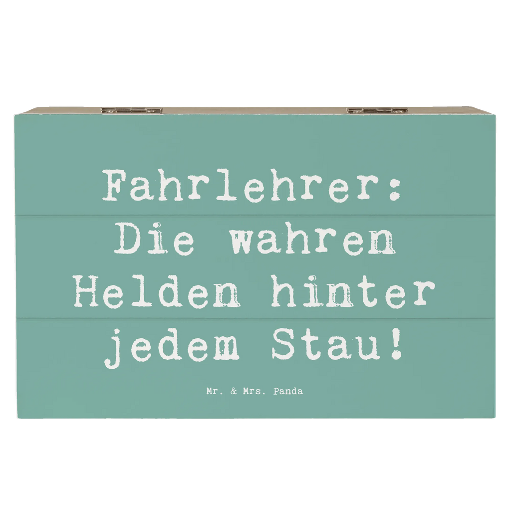 Holzkiste Spruch Fahrlehrer: Die wahren Helden hinter jedem Stau! XXL, Geschenkbox, Dekokiste, Erinnerungskiste, Geschenkdose, Kiste, Aufbewahrungsbox, Schatulle, Erinnerungsbox, Schatzkiste, Holzkiste, Truhe, Beruf, Ausbildung, Jubiläum, Abschied, Rente, Kollege, Kollegin, Geschenk, Schenken, Arbeitskollege, Mitarbeiter, Firma, Danke, Dankeschön