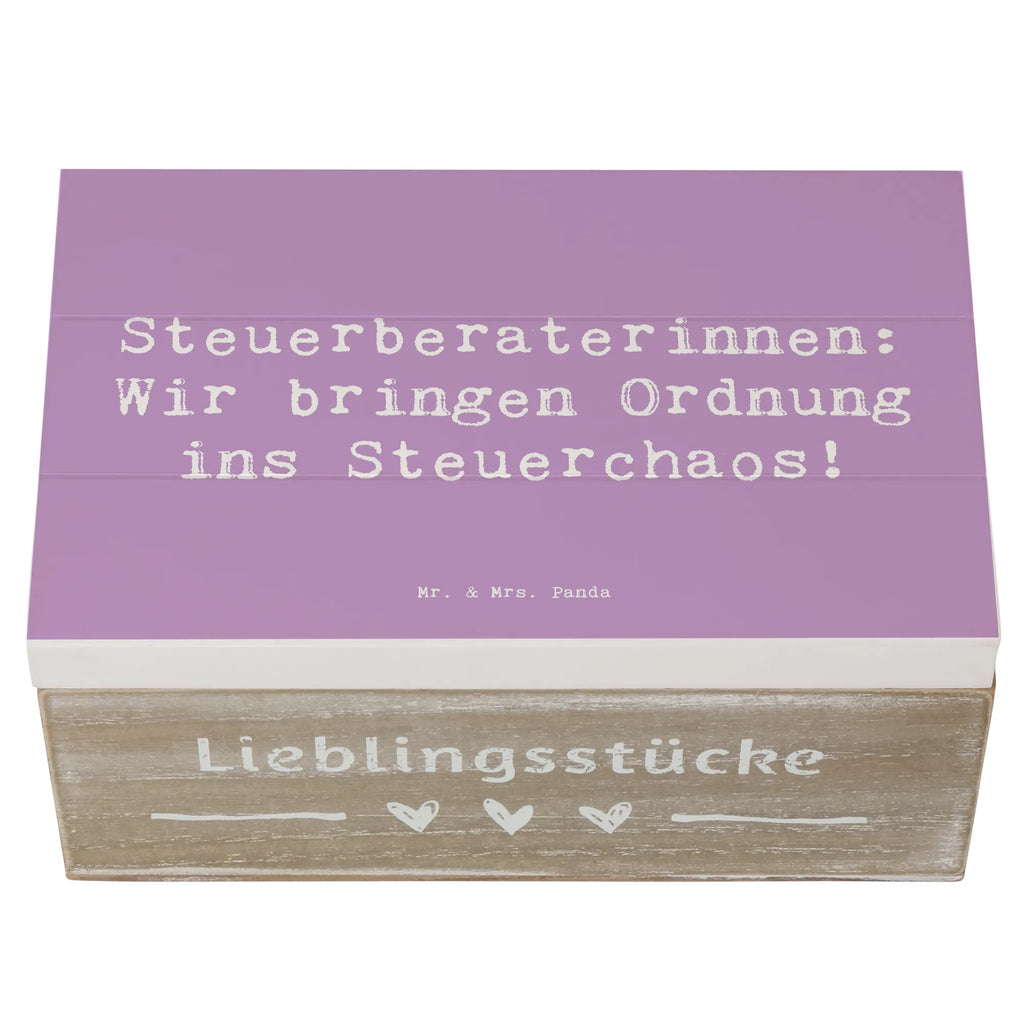 Holzkiste Spruch Steuerberaterinnen: Wir bringen Ordnung ins Steuerchaos! Aufbewahrungsbox, XXL, Dekokiste, Erinnerungsbox, Truhe, Holzkiste, Kiste, Schatulle, Geschenkbox, Schatzkiste, Erinnerungskiste, Geschenkdose, Beruf, Ausbildung, Jubiläum, Abschied, Rente, Kollege, Kollegin, Geschenk, Schenken, Arbeitskollege, Mitarbeiter, Firma, Danke, Dankeschön