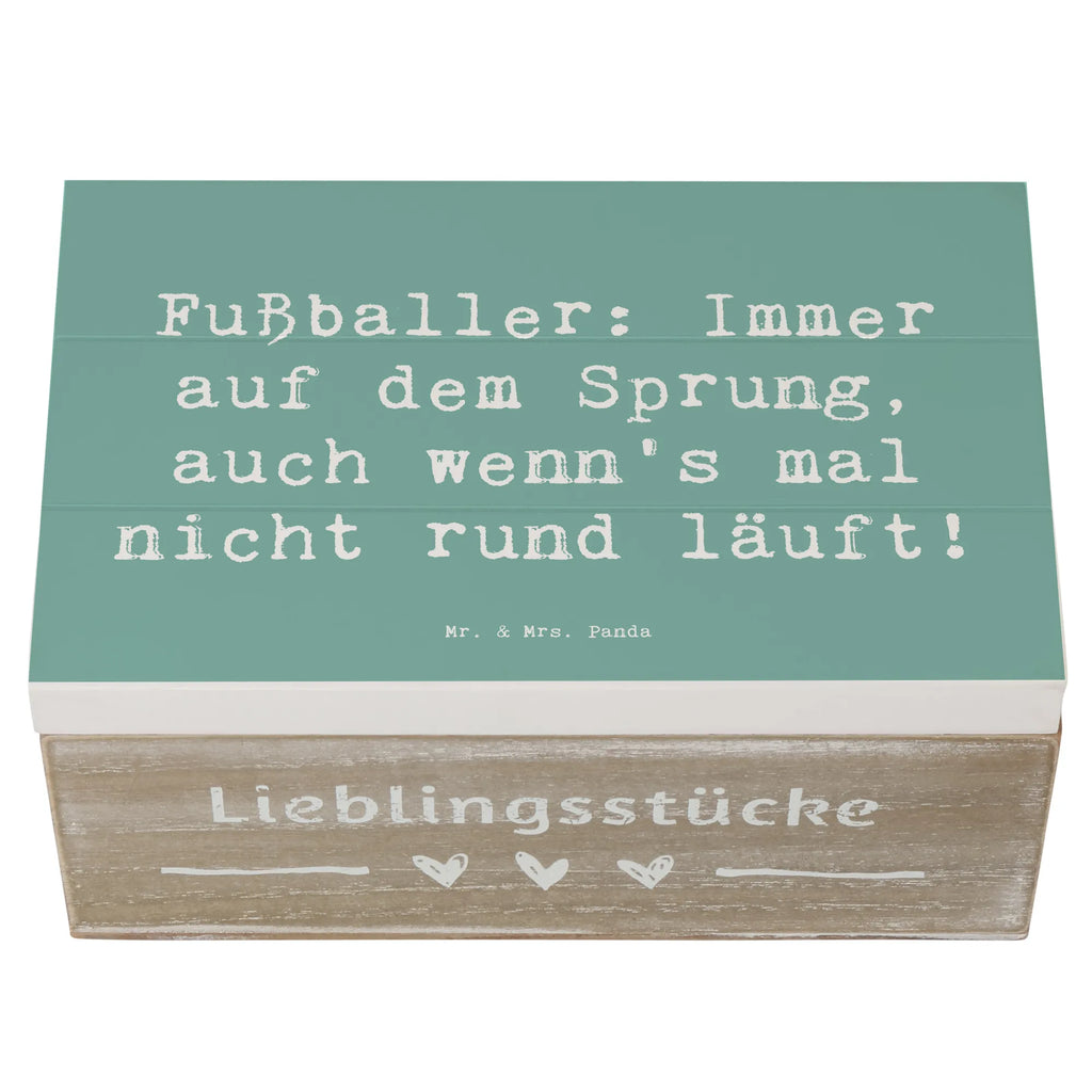 Holzkiste Spruch Fußballer: Immer auf dem Sprung, auch wenn's mal nicht rund läuft! Truhe, Dekokiste, Schatulle, Geschenkbox, Geschenkdose, Erinnerungsbox, Aufbewahrungsbox, XXL, Schatzkiste, Holzkiste, Erinnerungskiste, Kiste, Beruf, Ausbildung, Jubiläum, Abschied, Rente, Kollege, Kollegin, Geschenk, Schenken, Arbeitskollege, Mitarbeiter, Firma, Danke, Dankeschön