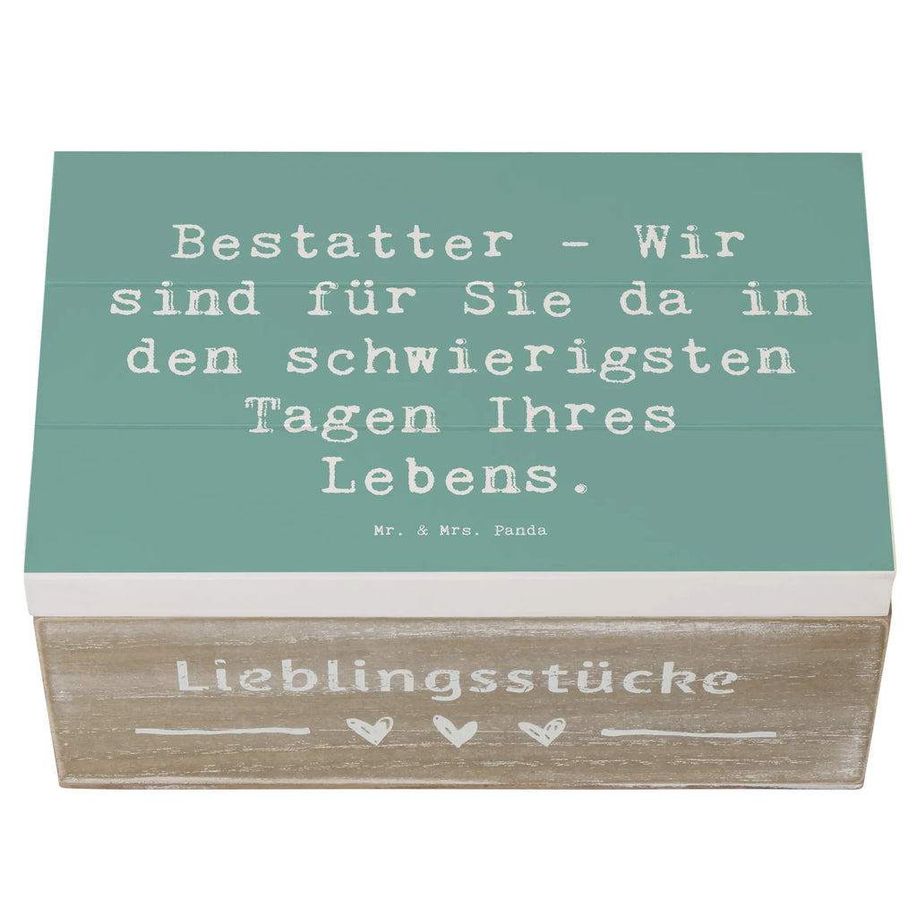 Holzkiste Spruch Bestatter - Wir sind für Sie da in den schwierigsten Tagen Ihres Lebens. Holzbox, aufbewahrungsboxen, kiste holz, Holz Aufbewahrungsbox, Schatulle, Holzkisten, holzkästchen, aufbewahrungskiste mit deckel, truhe holz, Holzboxen, Holzkiste, Holzbox mit Deckel, Holztruhe, Box aus Holz, aufbewahrungskisten, holzschatulle, holztruhen, holzschachtel, Holzkiste mit Deckel, Aufbewahrungskiste, Aufbewahrungsbox, aufbewahrungstruhe, Aufbewahrungsbox Holz, Aufbewahrungsbox aus Holz, box holz, Geschenk, Danke, Dankeschön, Schenken, Beruf, Ausbildung, Abschied, Rente, Kollege, Kollegin, Arbeitskollege, Mitarbeiter, Jubiläum, Firma