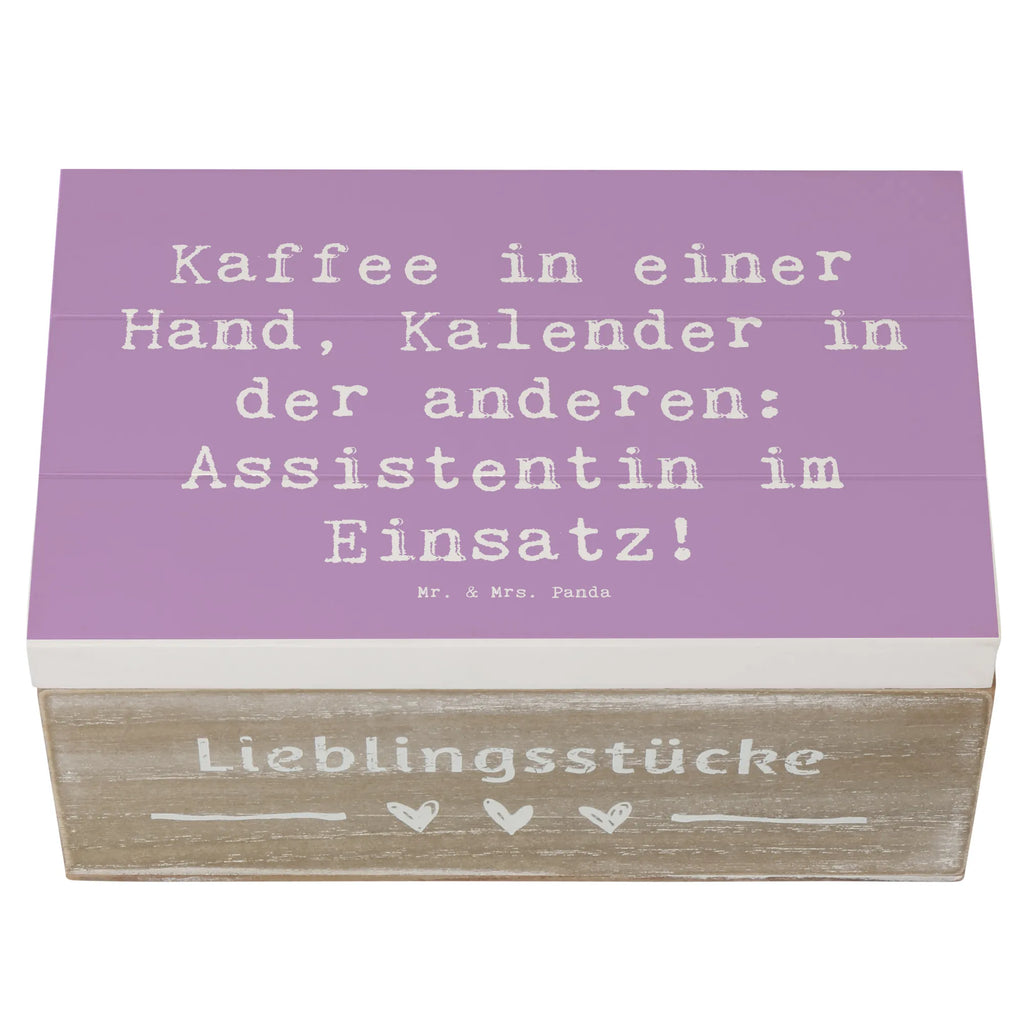 Wooden chest Saying Kaffee in einer Hand, Kalender in der anderen: Assistentin im Einsatz! Geschenkdose, Aufbewahrungsbox, Erinnerungsbox, XXL, Holzkiste, Kiste, Truhe, Dekokiste, Schatulle, Geschenkbox, Schatzkiste, Erinnerungskiste, Beruf, Ausbildung, Jubiläum, Abschied, Rente, Kollege, Kollegin, Geschenk, Schenken, Arbeitskollege, Mitarbeiter, Firma, Danke, Dankeschön