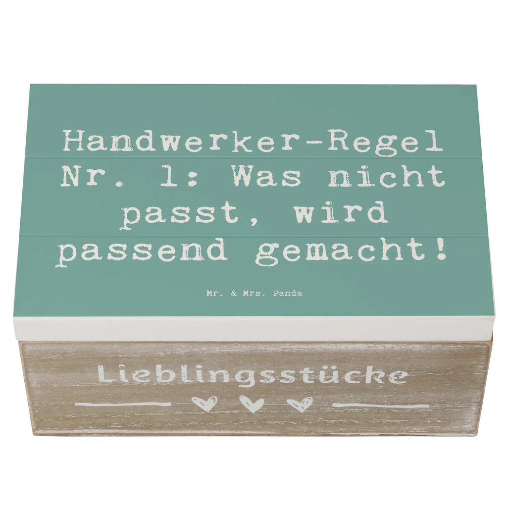 Holzkiste Spruch Handwerker-Regel Nr. 1: Was nicht passt, wird passend gemacht! Erinnerungskiste, Truhe, Aufbewahrungsbox, Schatzkiste, Kiste, Geschenkdose, Geschenkbox, Schatulle, Holzkiste, Dekokiste, Erinnerungsbox, XXL, Beruf, Ausbildung, Jubiläum, Abschied, Rente, Kollege, Kollegin, Geschenk, Schenken, Arbeitskollege, Mitarbeiter, Firma, Danke, Dankeschön