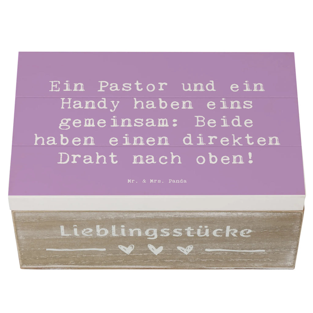 Holzkiste Spruch Ein Pastor und ein Handy haben eins gemeinsam: Beide haben einen direkten Draht nach oben! Erinnerungsbox, Aufbewahrungsbox, Geschenkbox, Dekokiste, Truhe, Schatzkiste, XXL, Holzkiste, Erinnerungskiste, Schatulle, Kiste, Geschenkdose, Beruf, Ausbildung, Jubiläum, Abschied, Rente, Kollege, Kollegin, Geschenk, Schenken, Arbeitskollege, Mitarbeiter, Firma, Danke, Dankeschön