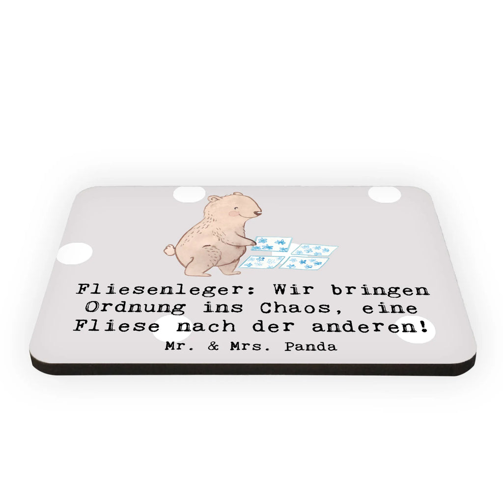 Magnet Fliesenleger: Wir bringen Ordnung ins Chaos, eine Fliese nach der anderen! Souvenir Magnet, Pinnwandmagnet, Motivmagnete, Kühlschrank Dekoration, Kühlschrankmagnet, Notiz Magnet, Dekomagnet, Whiteboard Magnet, Beruf, Ausbildung, Jubiläum, Abschied, Rente, Kollege, Kollegin, Geschenk, Schenken, Arbeitskollege, Mitarbeiter, Firma, Danke, Dankeschön