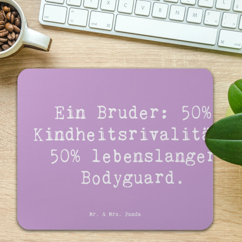 Mouse mat Saying Ein Bruder: 50% Kindheitsrivalität, 50% lebenslanger Bodyguard. Mauspad, PC Zubehör, Büroausstattung, Arbeitszimmer, Mauspad Büro, Mousepad, Computer zubehör, Mausunterlage, Einzigartiges Mauspad, Designer Mauspad, Familie, Vatertag, Muttertag, Bruder, Schwester, Mama, Papa, Oma, Opa