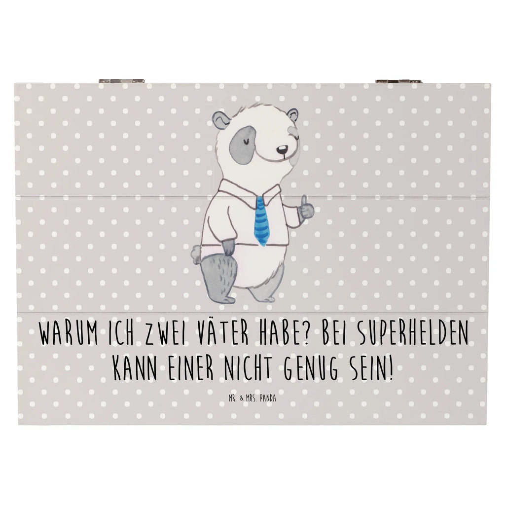 Wooden chest Warum ich zwei Väter habe? Bei Superhelden kann einer nicht genug sein! Holzkiste, Schatzkiste, Erinnerungskiste, Erinnerungsbox, Schatulle, Geschenkbox, Geschenkdose, Truhe, XXL, Dekokiste, Aufbewahrungsbox, Kiste, Familie, Vatertag, Muttertag, Bruder, Schwester, Mama, Papa, Oma, Opa