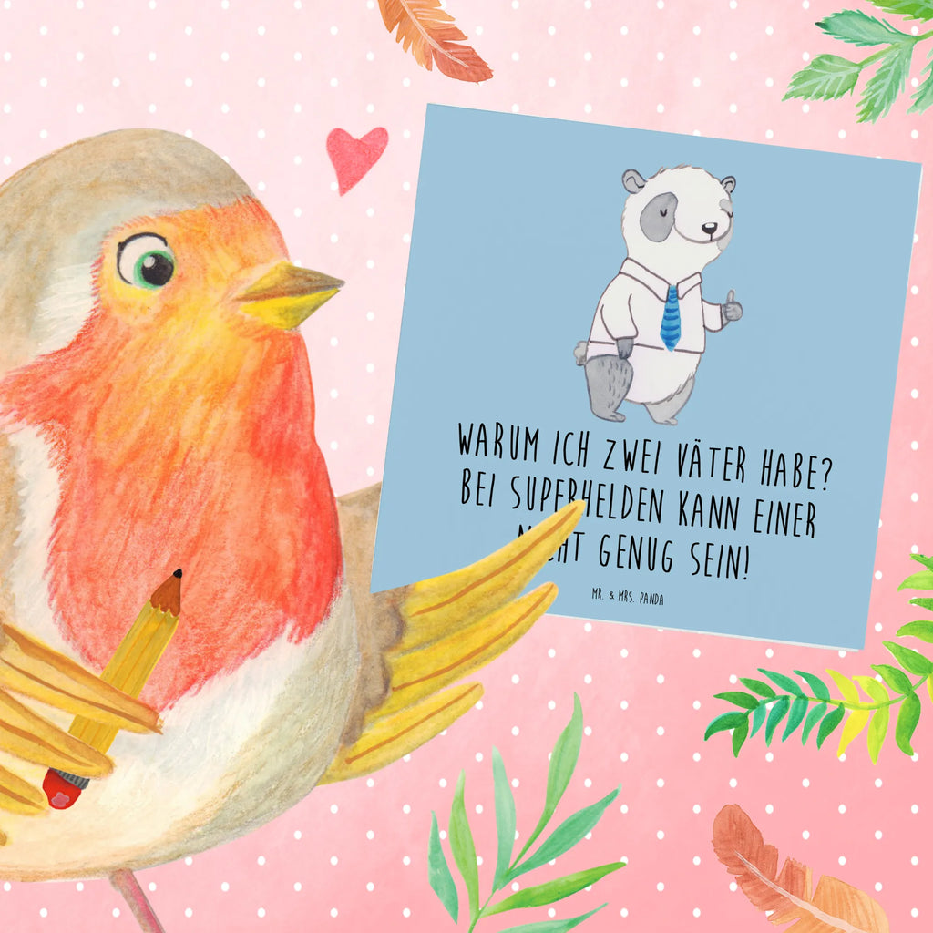 Deluxe Card Warum ich zwei Väter habe? Bei Superhelden kann einer nicht genug sein! Einladungskarte, Geburtstagskarte, Hochwertige Grußkarte, Karte, Glückwunschkarte, Hochwertige Klappkarte, Klappkarte, Grußkarte, Hochzeitskarte, Familie, Vatertag, Muttertag, Bruder, Schwester, Mama, Papa, Oma, Opa